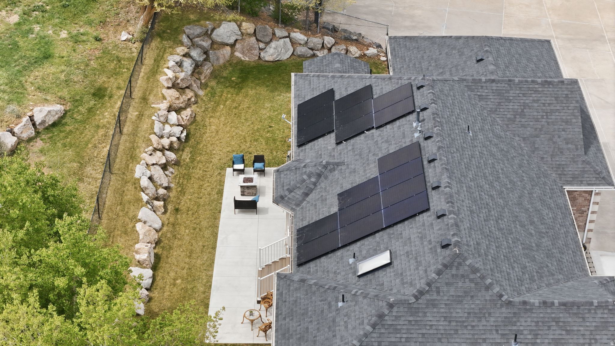 IMPERIAL ESTATES - Residential