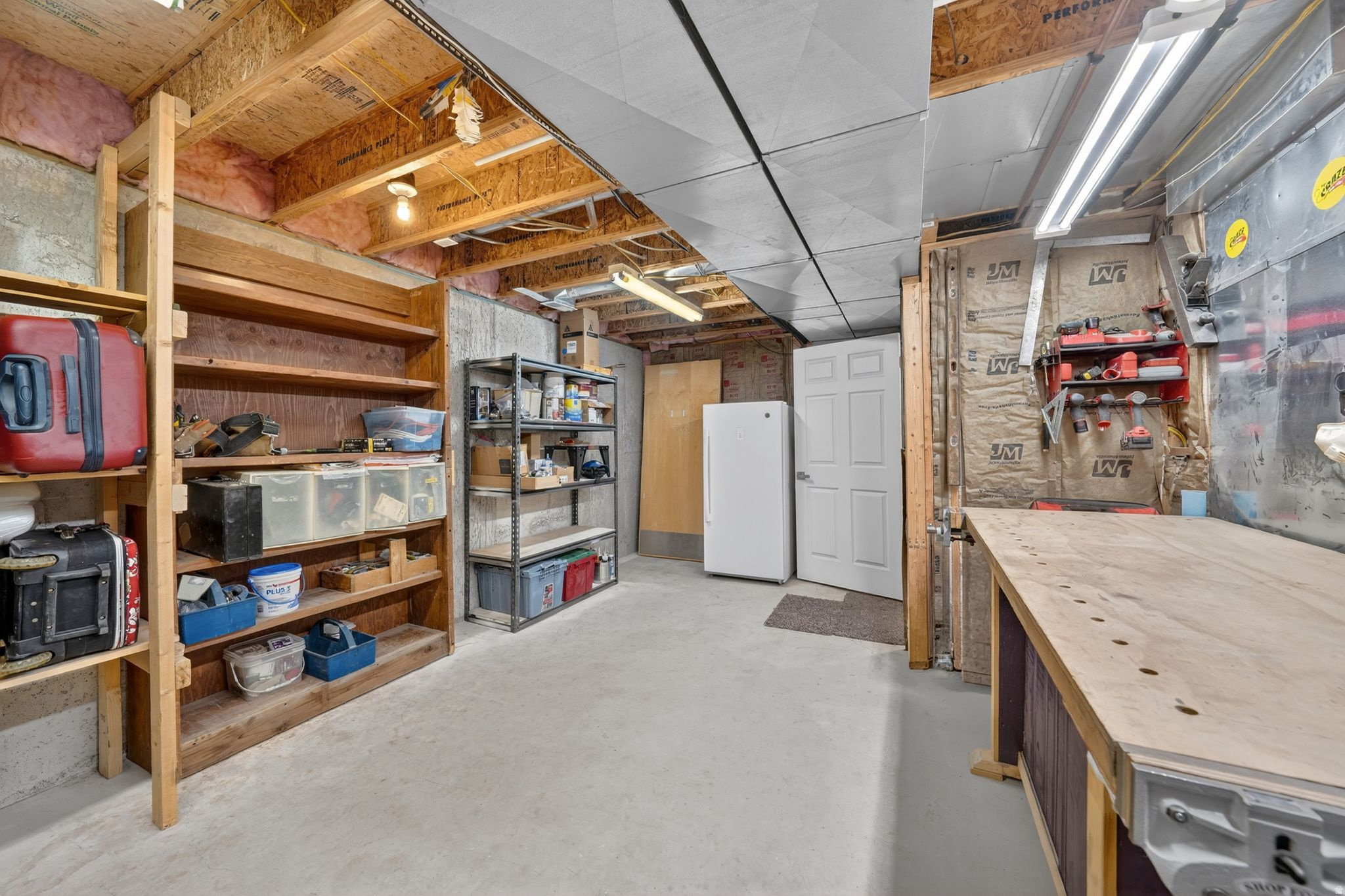 IMPERIAL ESTATES - Residential