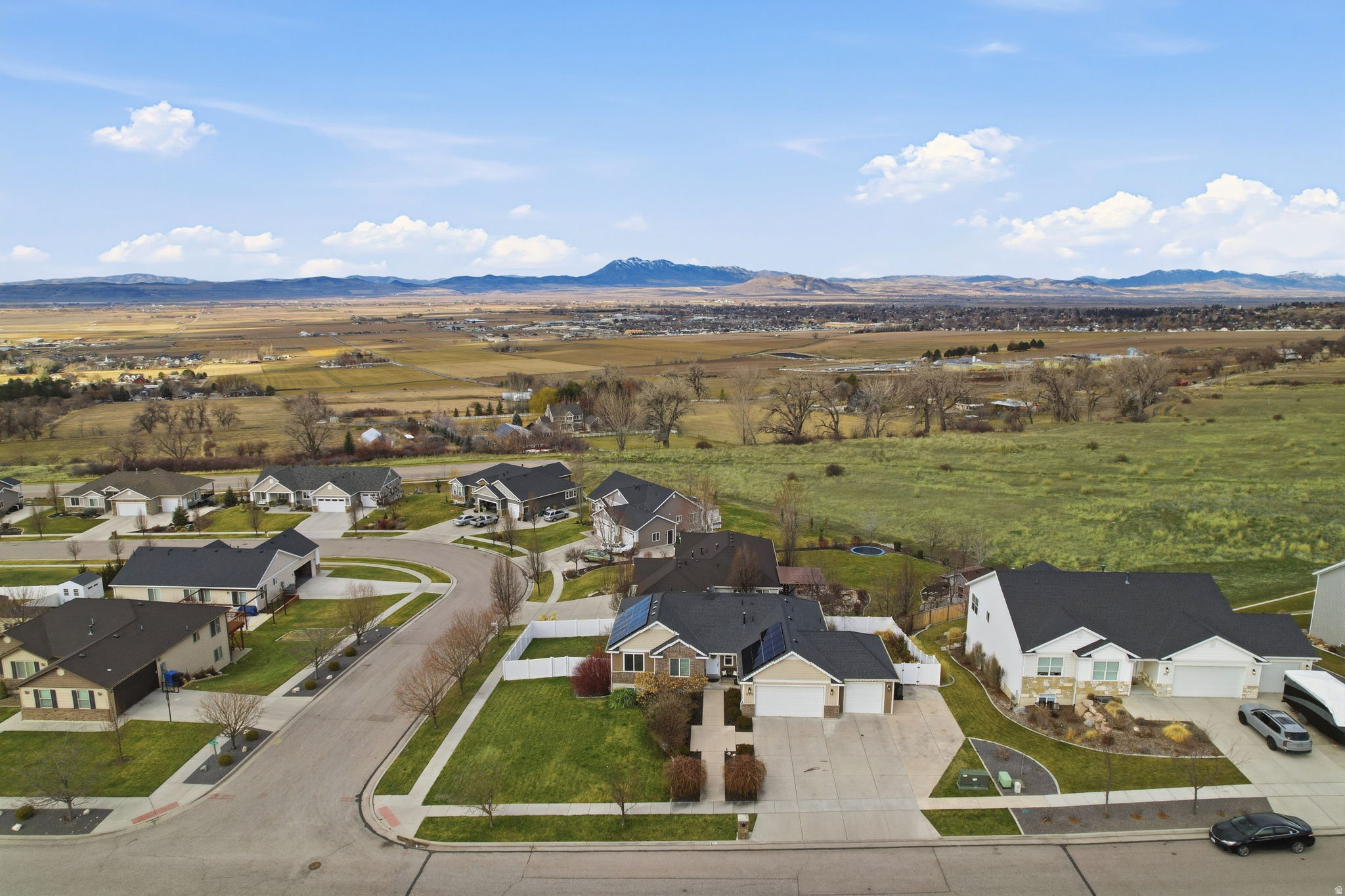 MOUNTAIN GATE SUBDIV - Residential