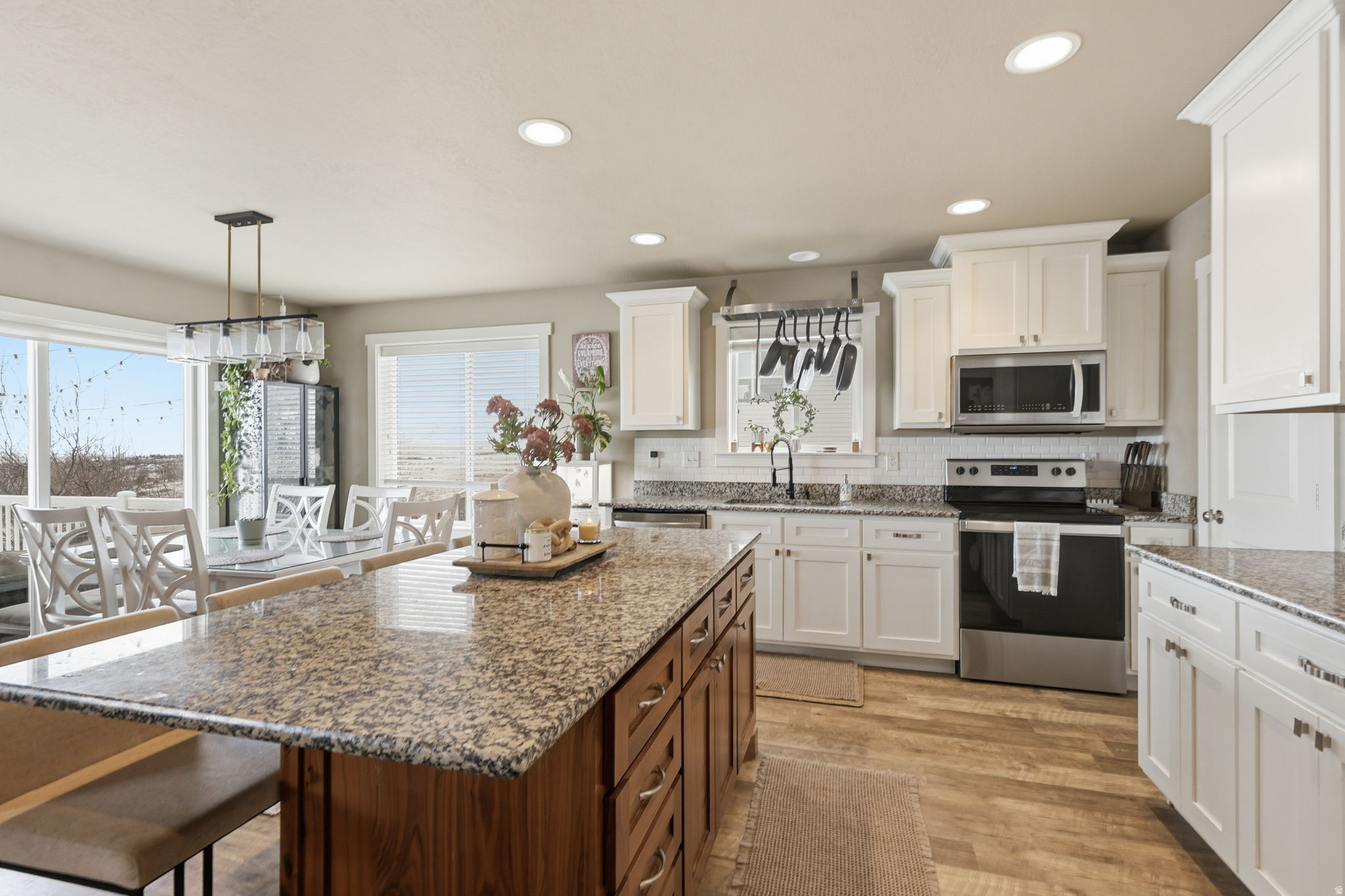 MOUNTAIN GATE SUBDIV - Residential