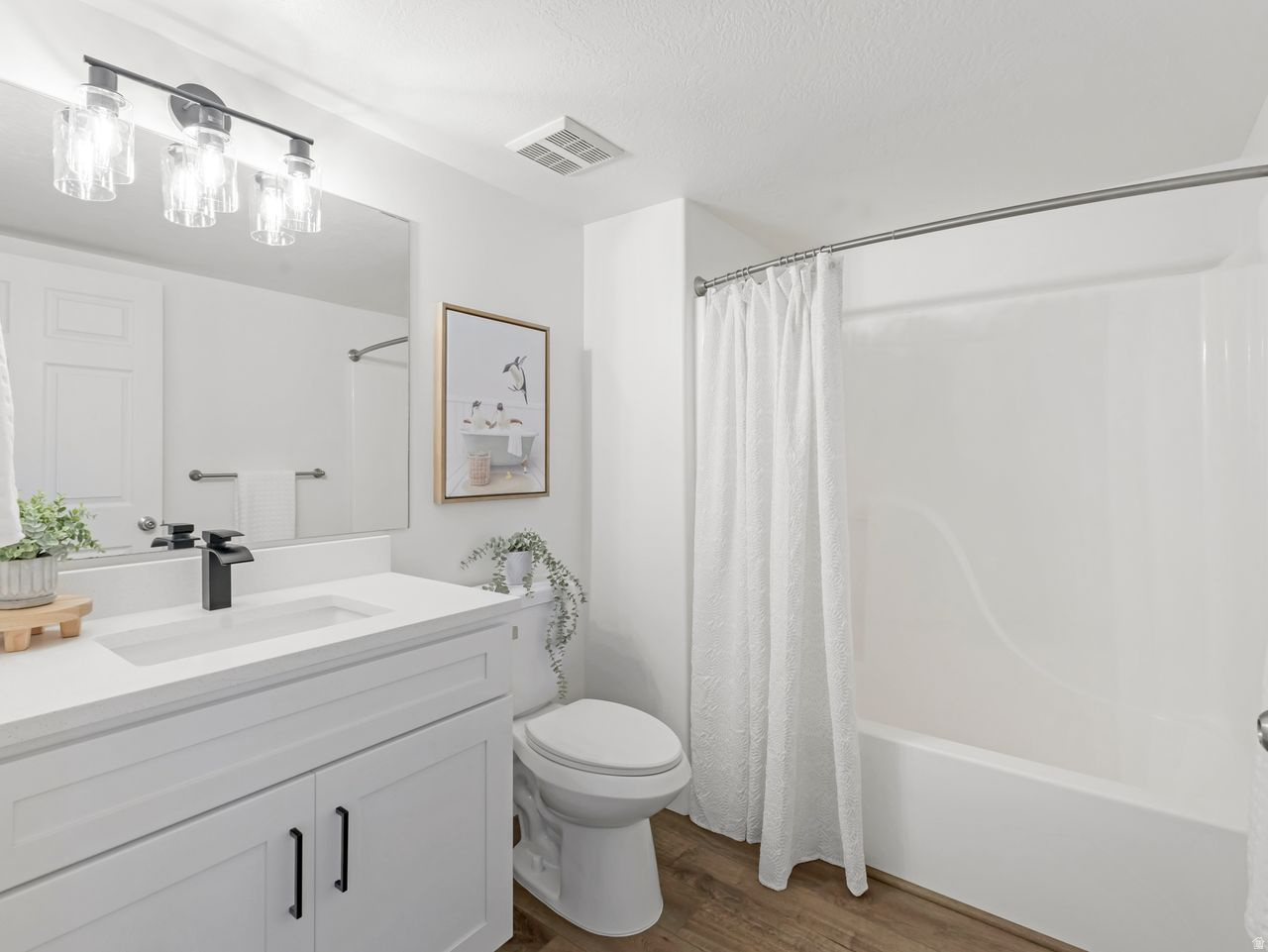 WESTBURY - Residential