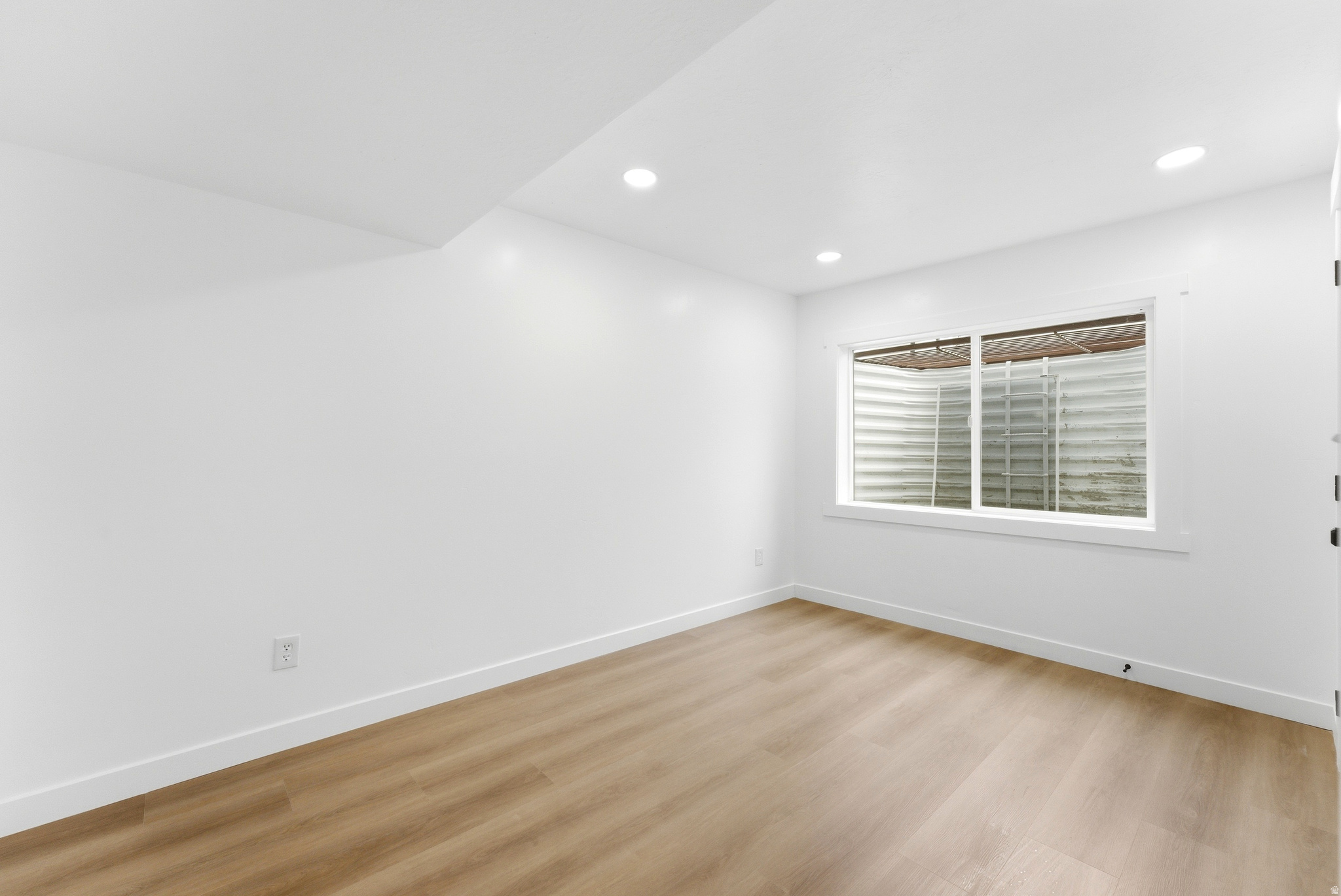 WILLOW POINT - Residential