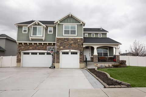 Photo of 8023 S PINEWOOD DR, Sandy, UT 84094 (MLS # 2141660)