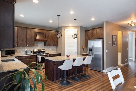 Tiny photo for 8023 S PINEWOOD DR, Sandy, UT 84094 (MLS # 2141660)