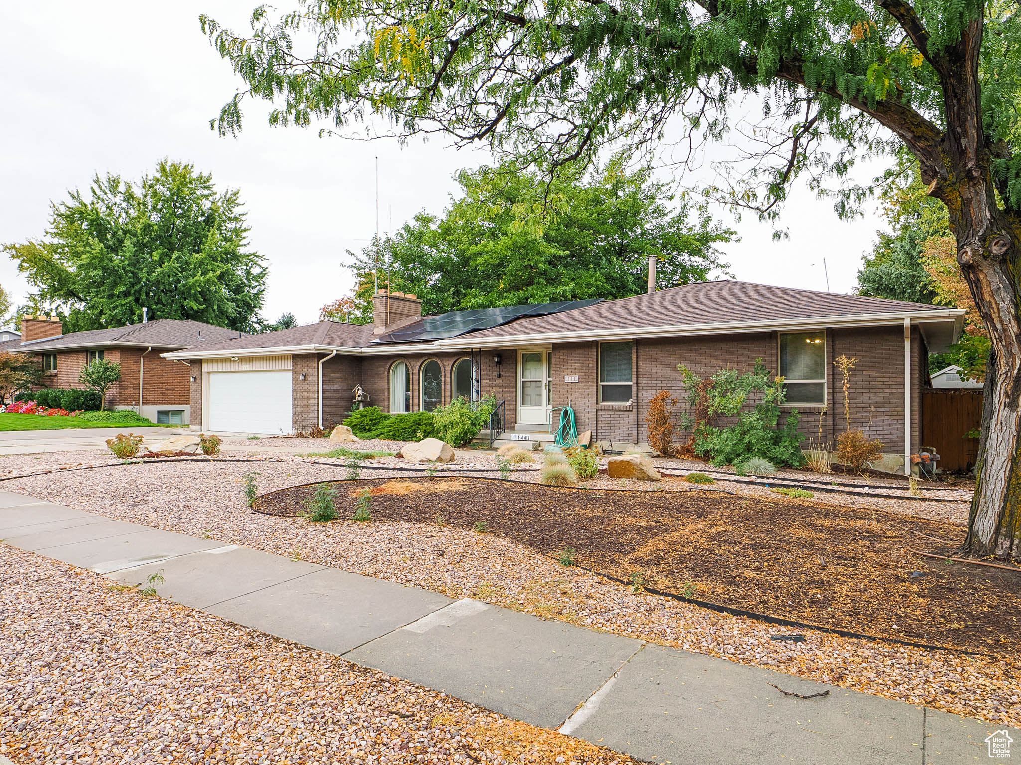 8448 S Escalante Dr, Sandy, Utah image 3