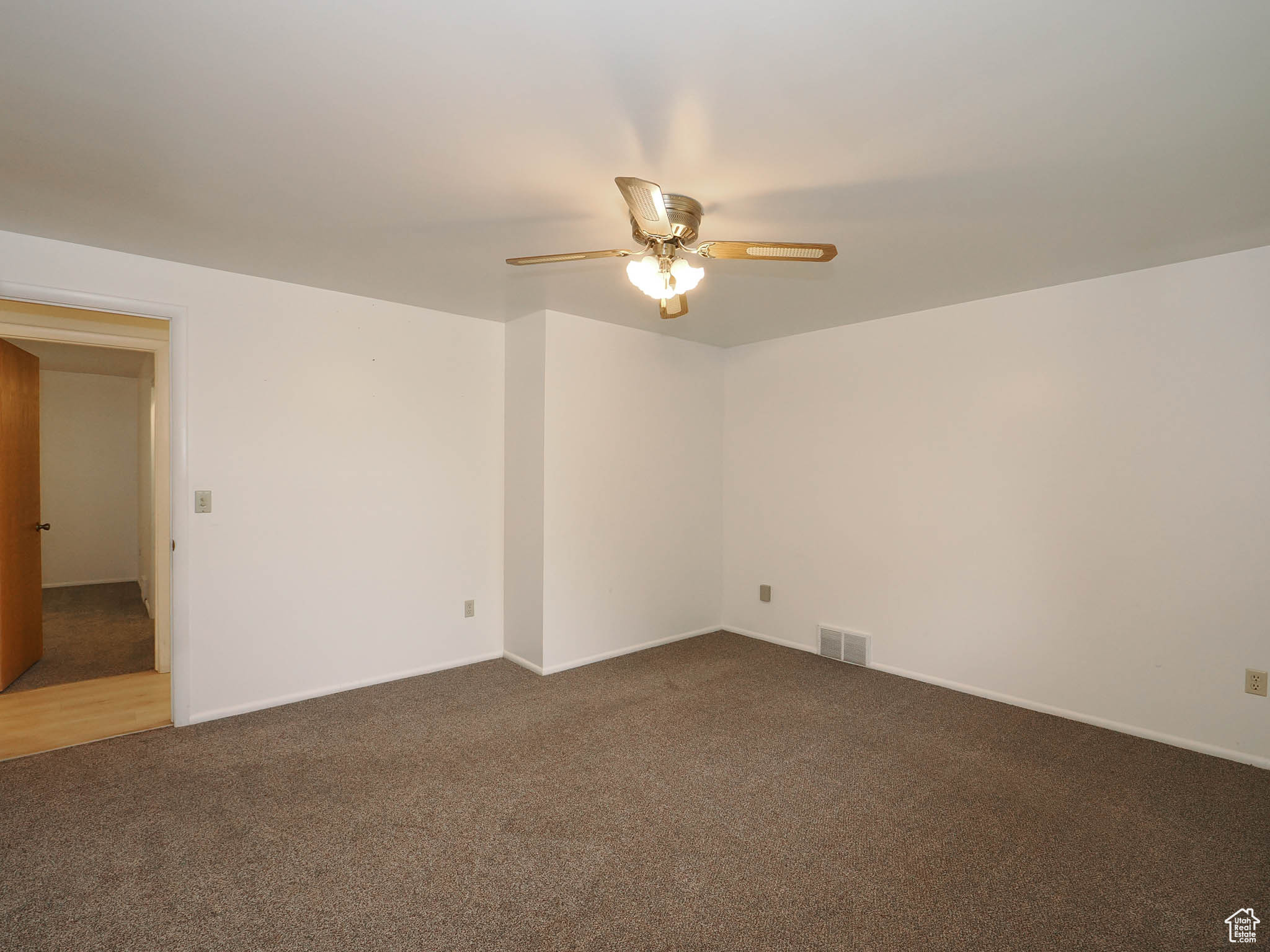 8448 S Escalante Dr, Sandy, Utah image 37