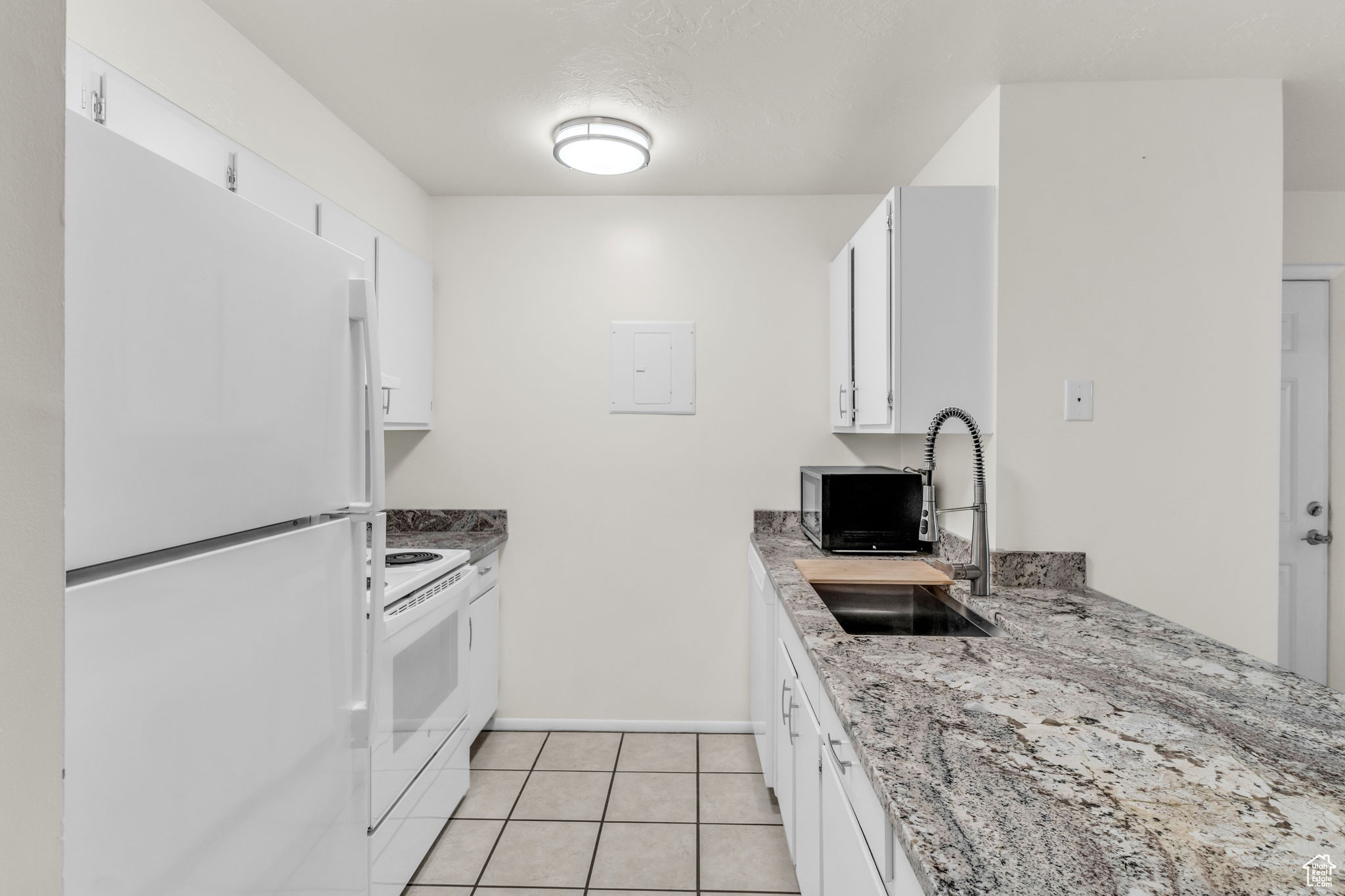 WATERSIDE CONDOMINIU - Residential