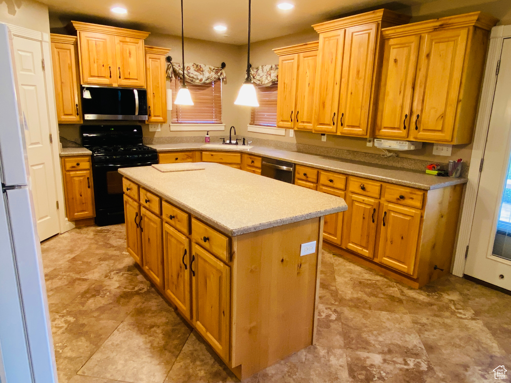 304 S 1200, Payson, Utah image 17