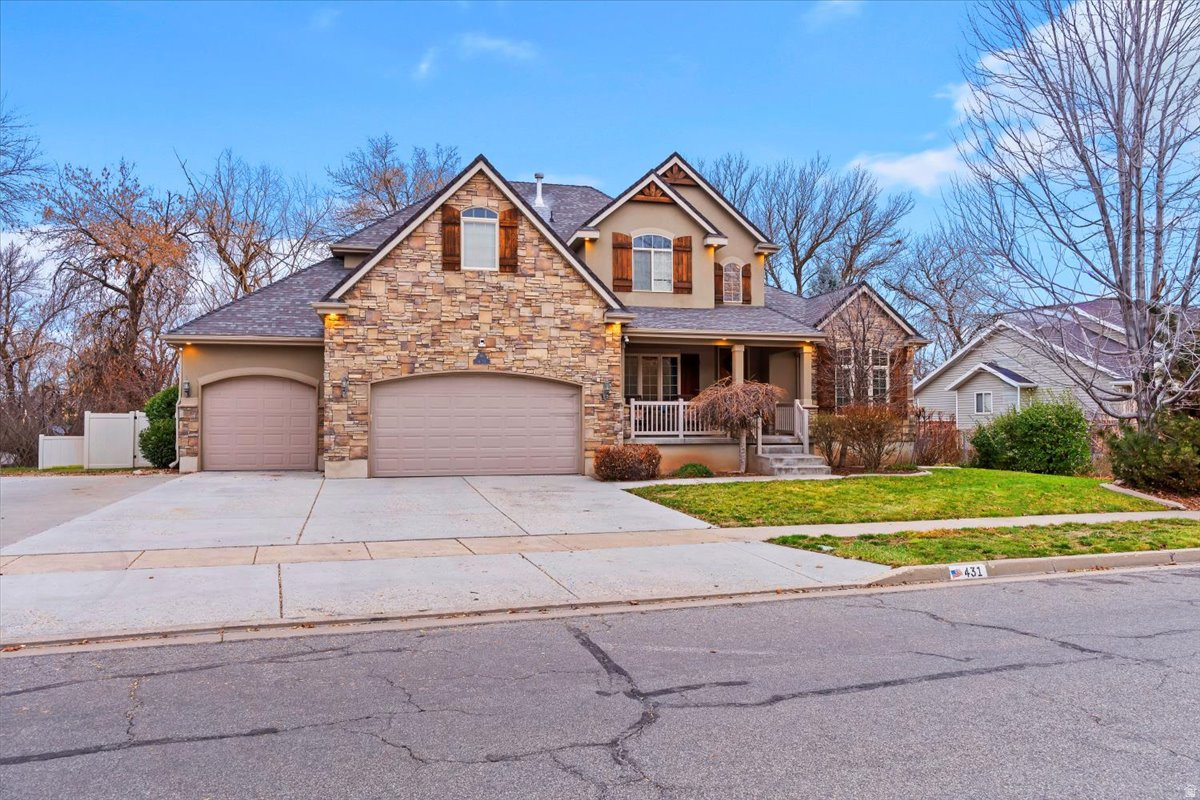 ADAMSWOOD LANDING - Residential