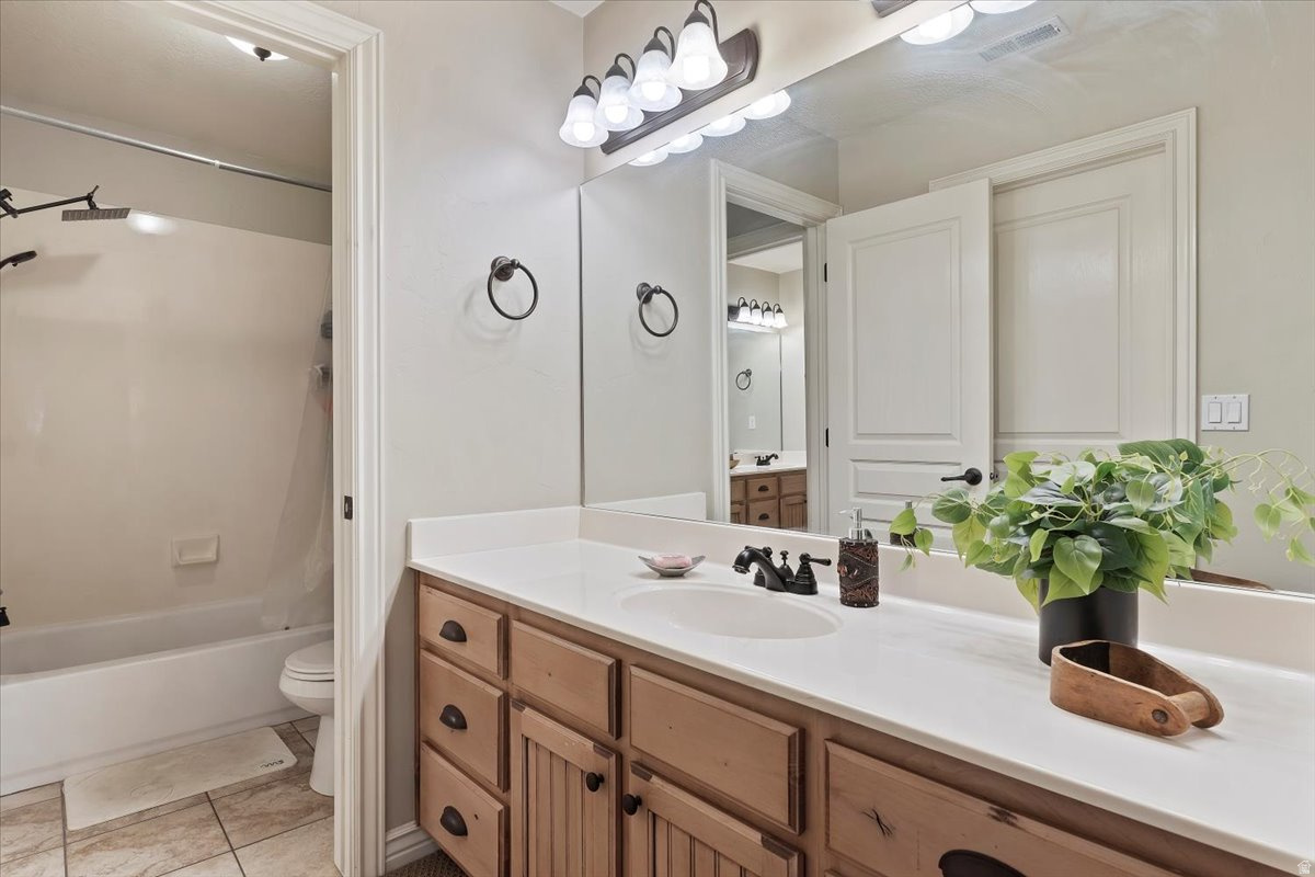 ADAMSWOOD LANDING - Residential