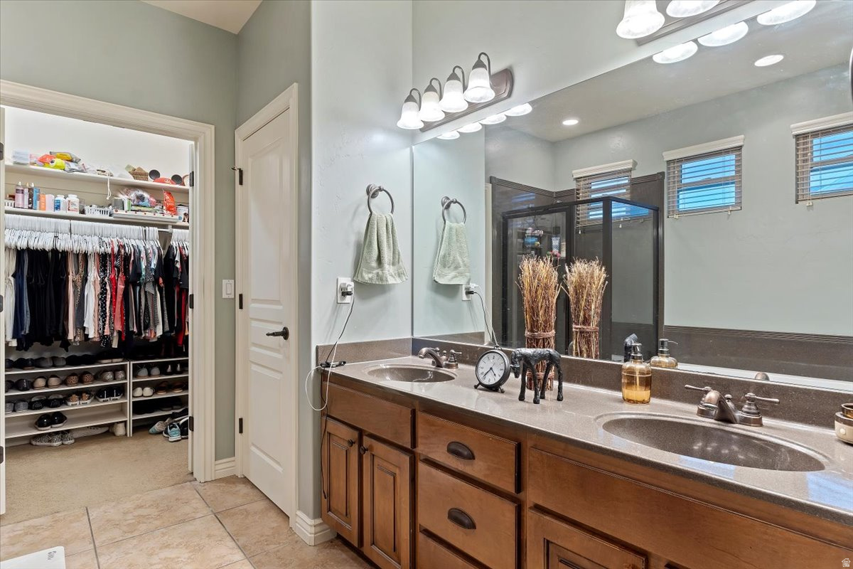 ADAMSWOOD LANDING - Residential