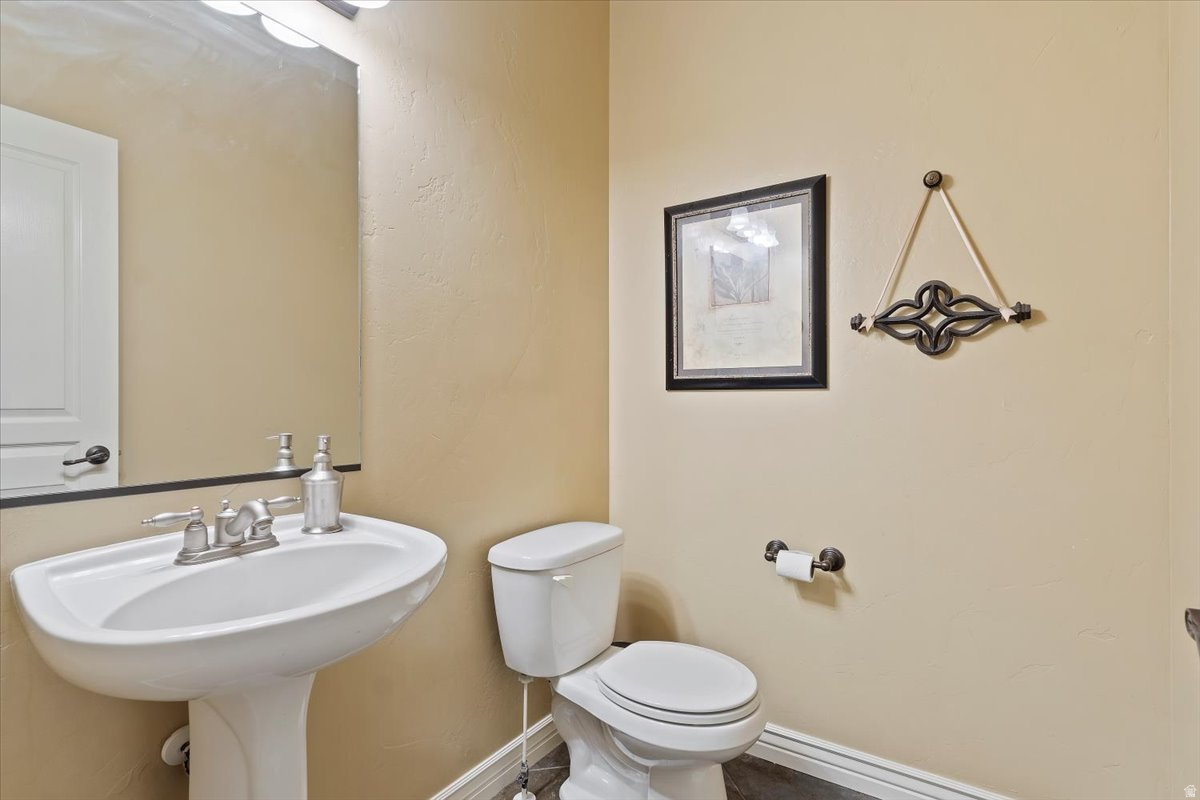 ADAMSWOOD LANDING - Residential