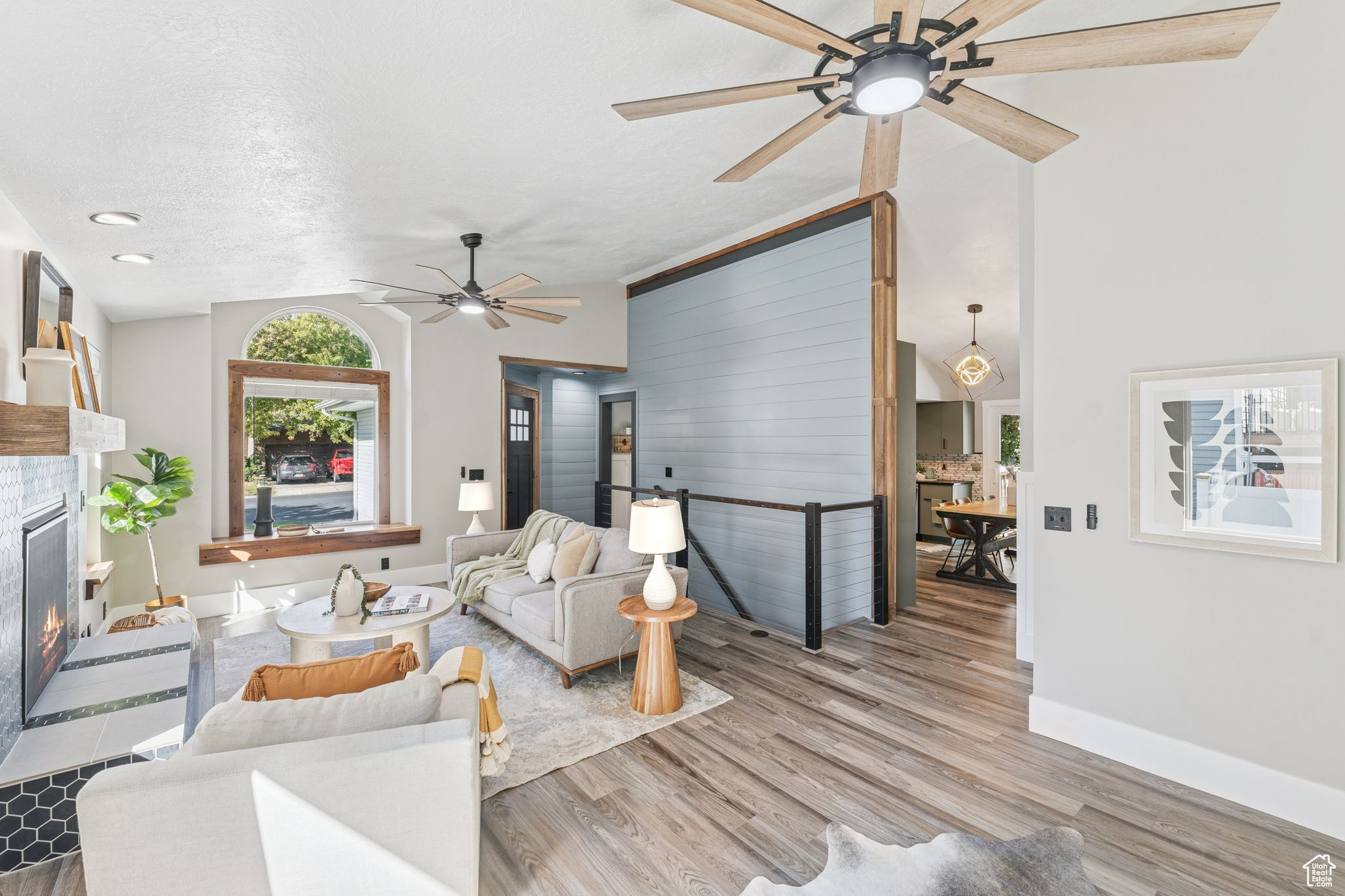OAKRIDGE COUNTRYCLUB ESTATES - Residential