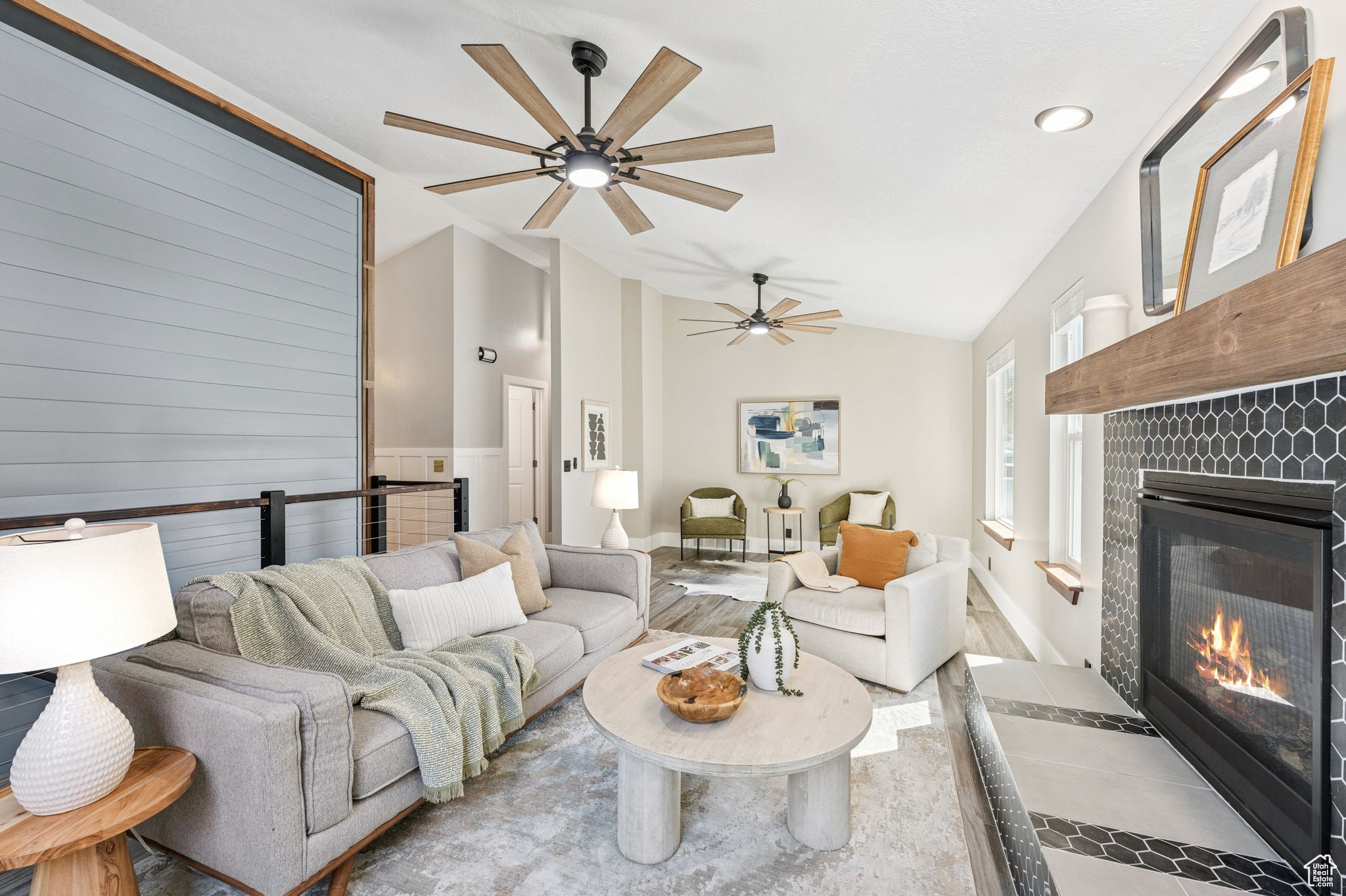 OAKRIDGE COUNTRYCLUB ESTATES - Residential