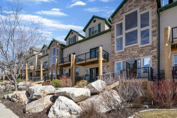 3598 N HUNTSMAN PATH UNIT 502, EDEN, UT 84310 - Image bcd0ce5be81cd20c072d1d8dbd7772bc/1944984817