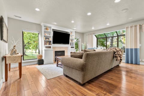 Tiny photo for 1503 SWEETWATER LN, Farmington, UT 84025 (MLS # 2176894)