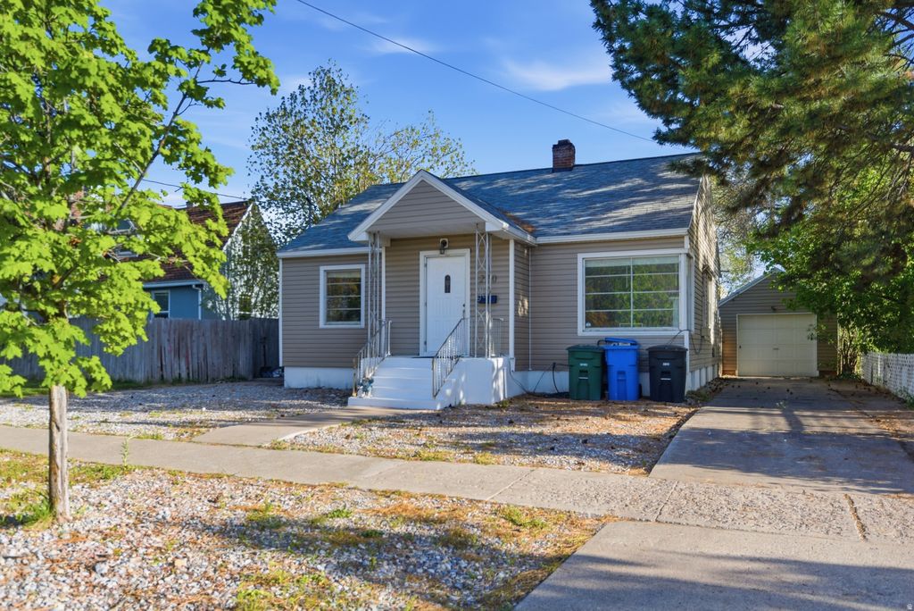 Photo of 220 W 100 N, Logan, UT 84321 (MLS # 2152503)