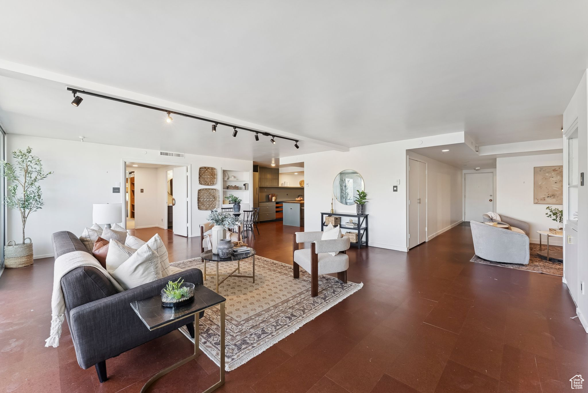 AZTEC CONDM - Residential