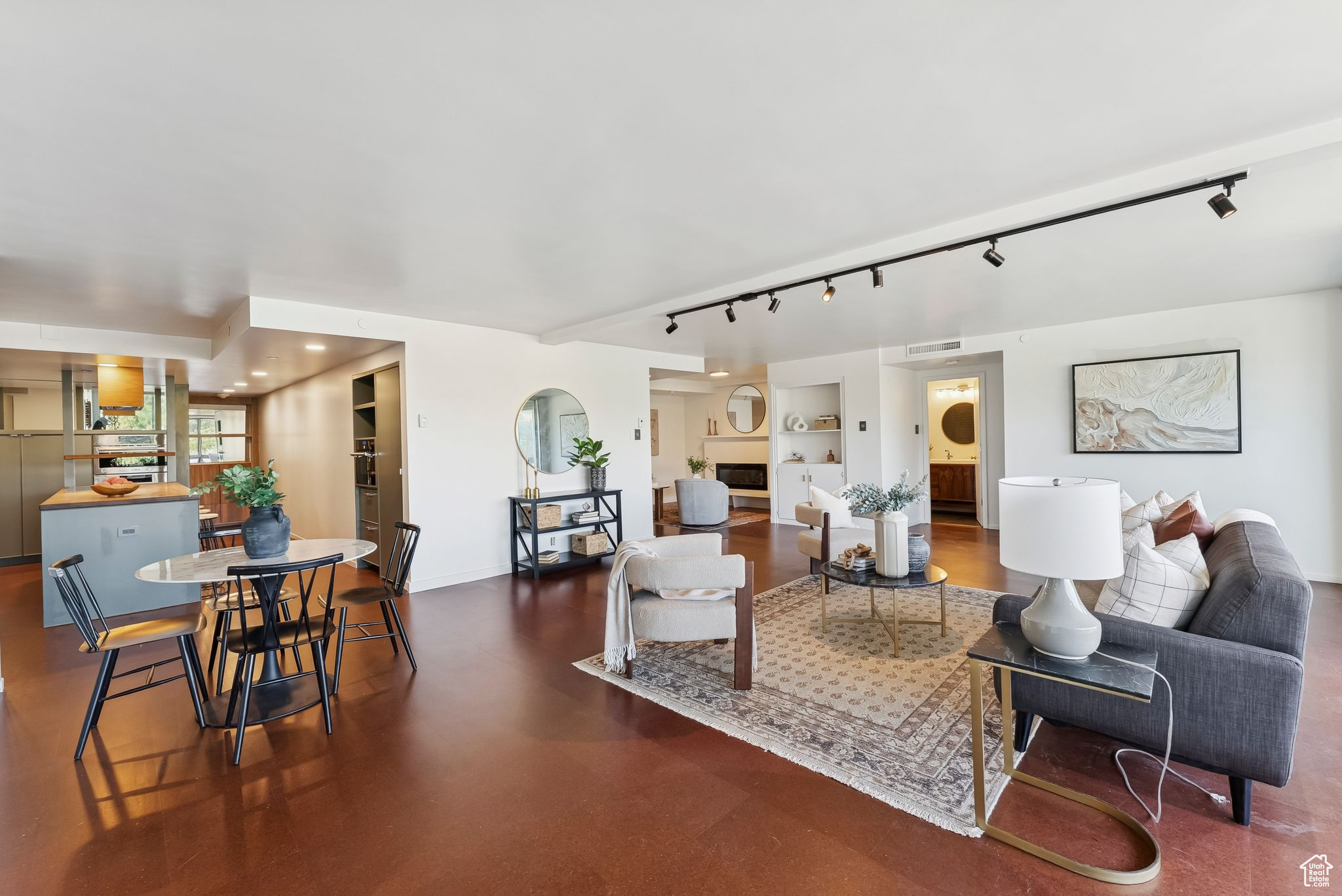 AZTEC CONDM - Residential