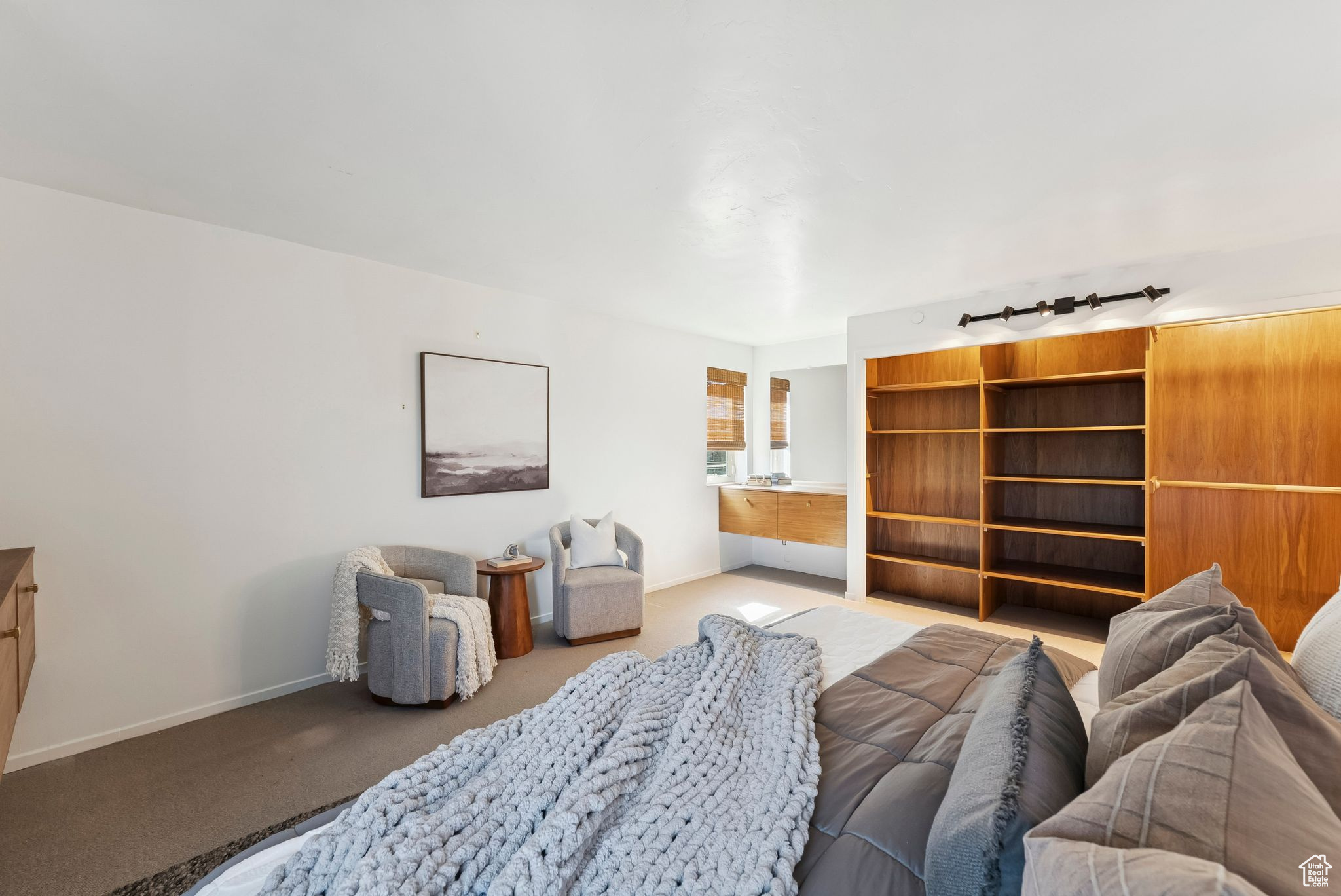 AZTEC CONDM - Residential