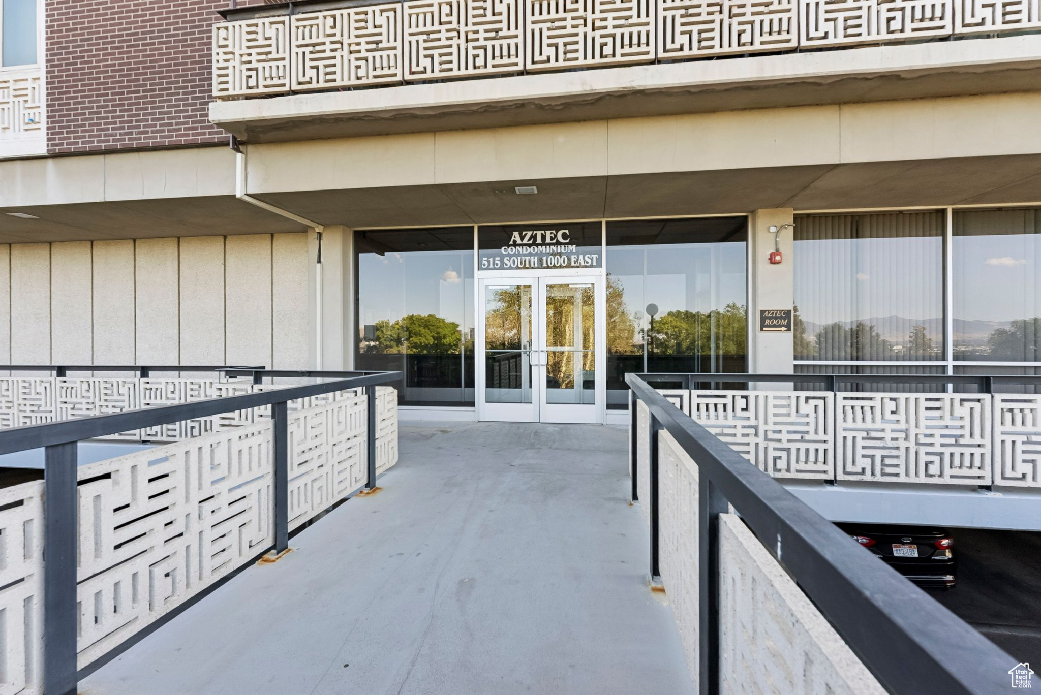 AZTEC CONDM - Residential