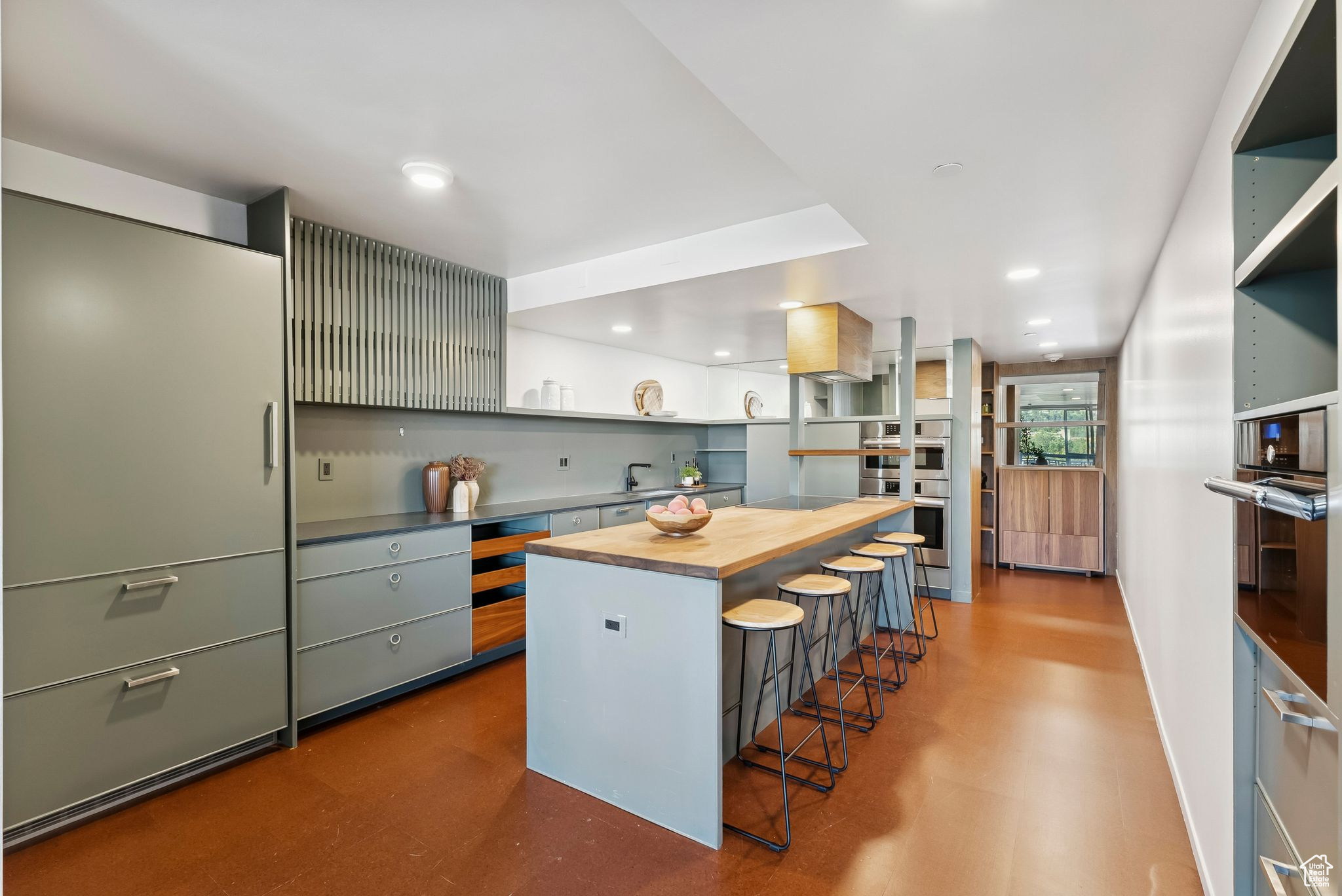 AZTEC CONDM - Residential