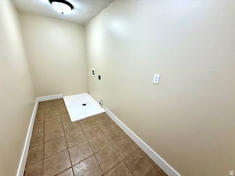 Tiny photo for 596 E 4190 N #5, Provo, UT 84604 (MLS # 2152621)