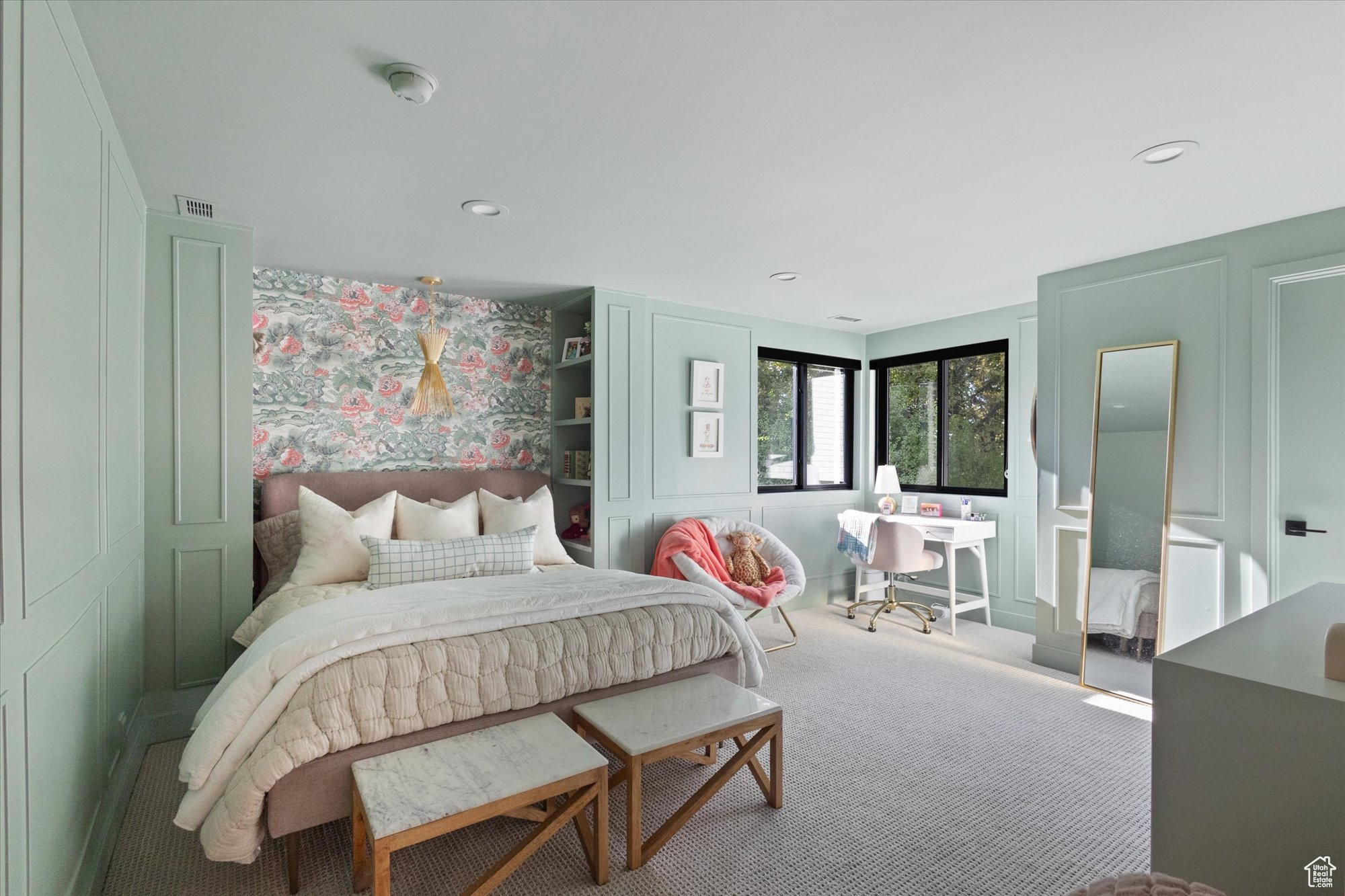 OLYMPUS COVE - Residential