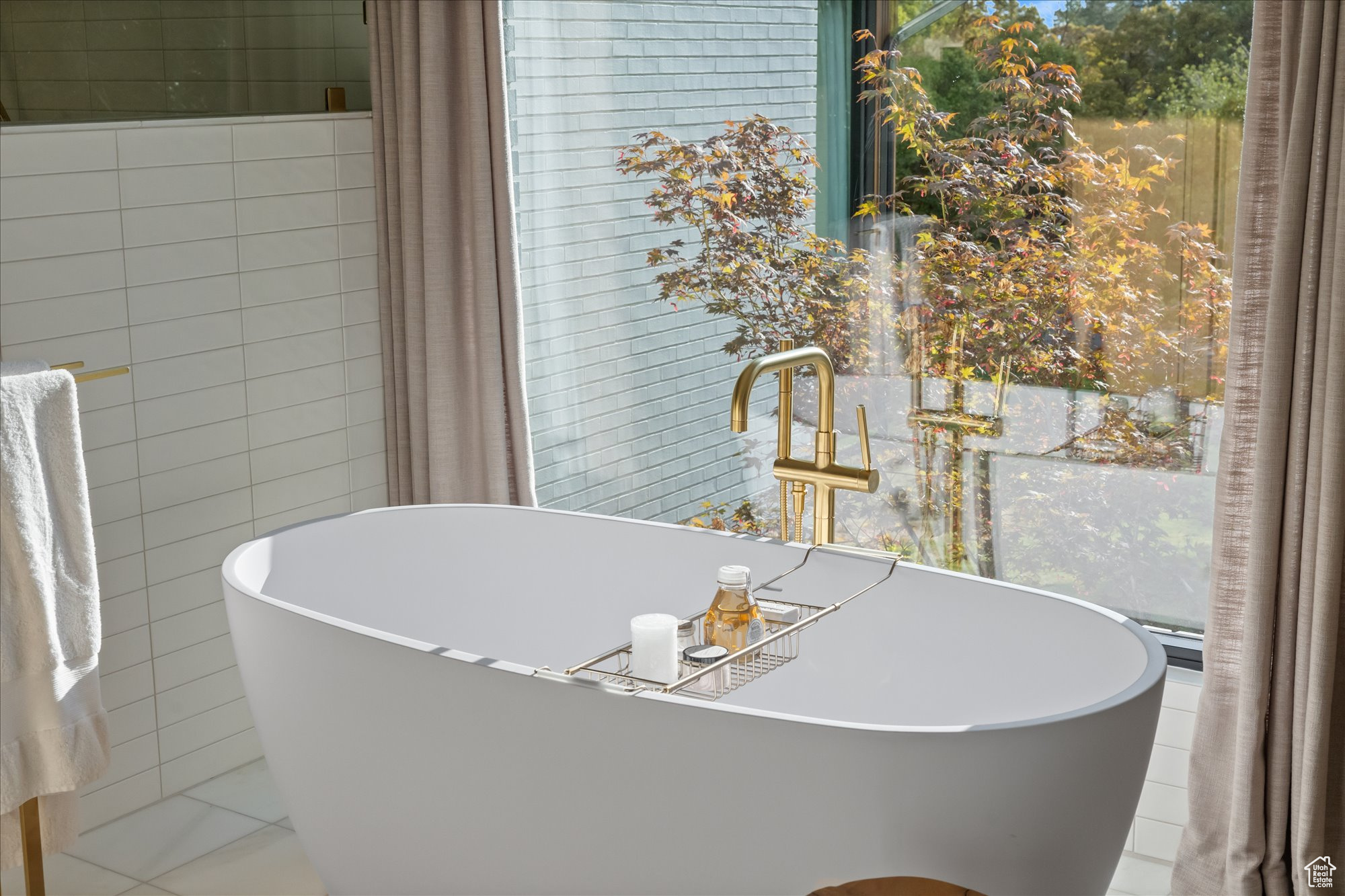 OLYMPUS COVE - Residential