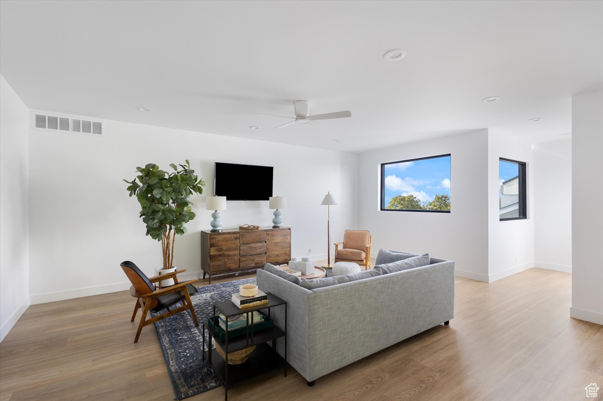 OLYMPUS COVE - Residential