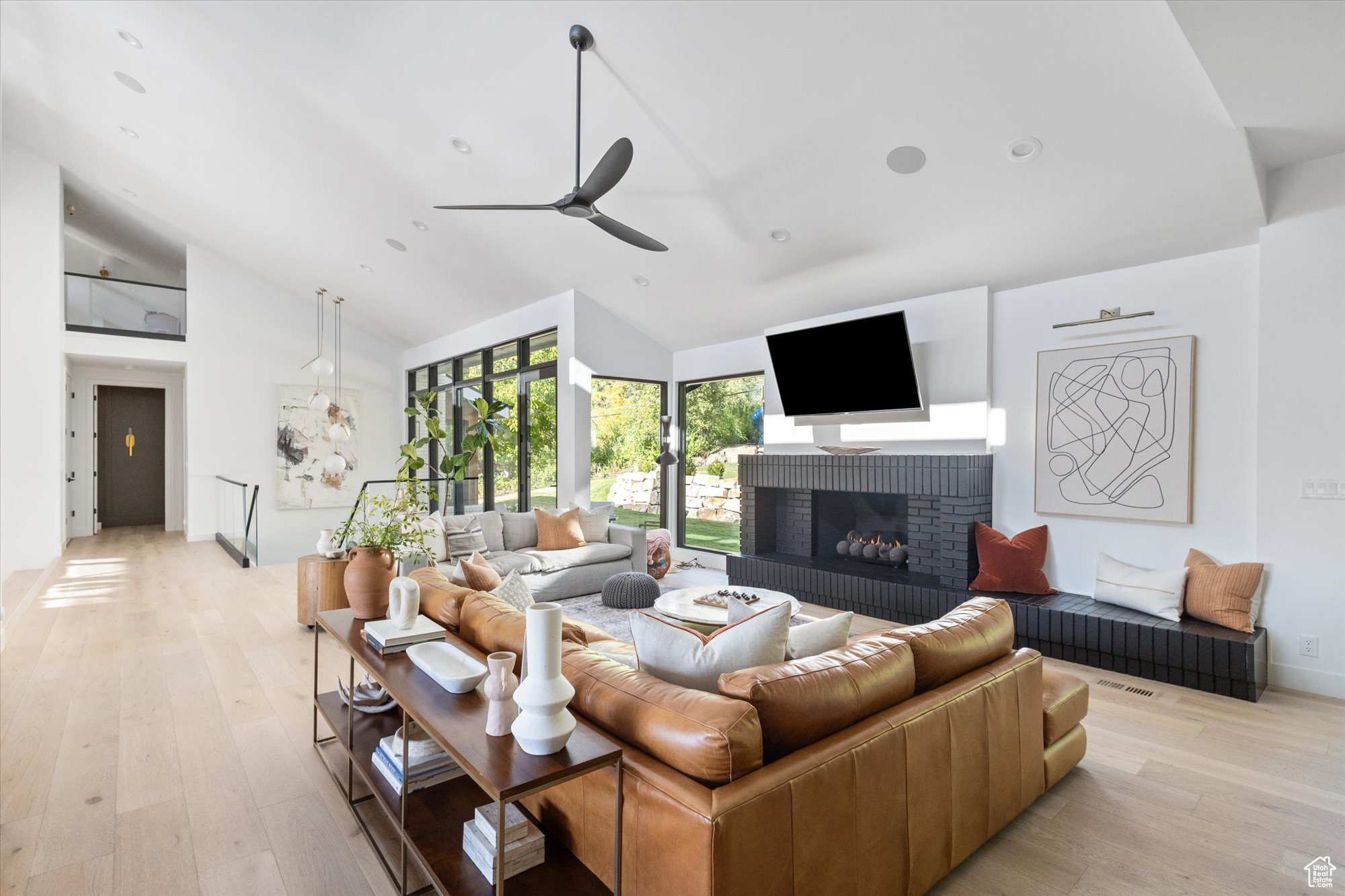 OLYMPUS COVE - Residential