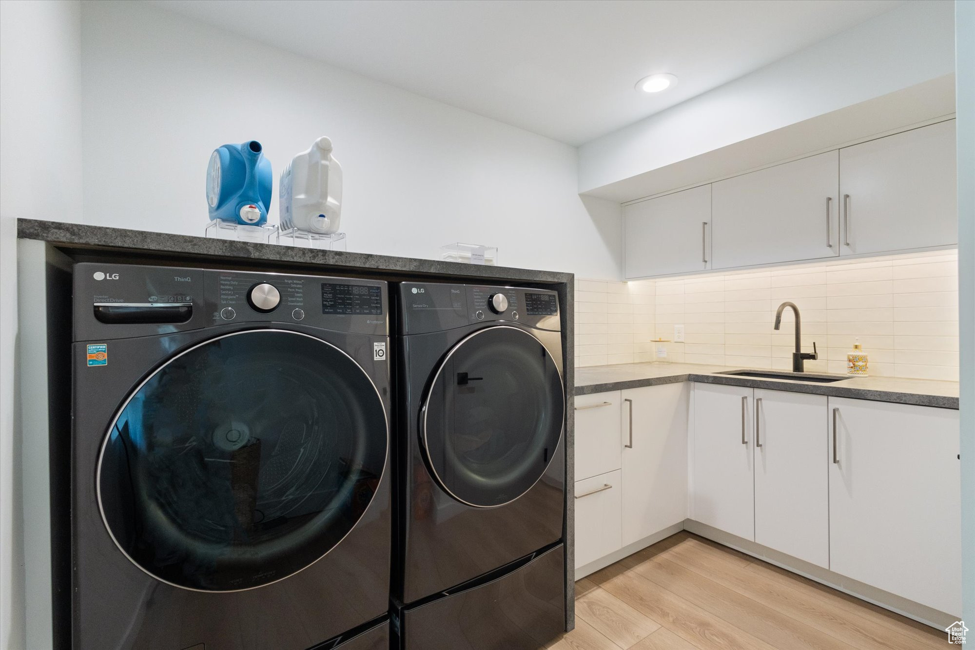 OLYMPUS COVE - Residential