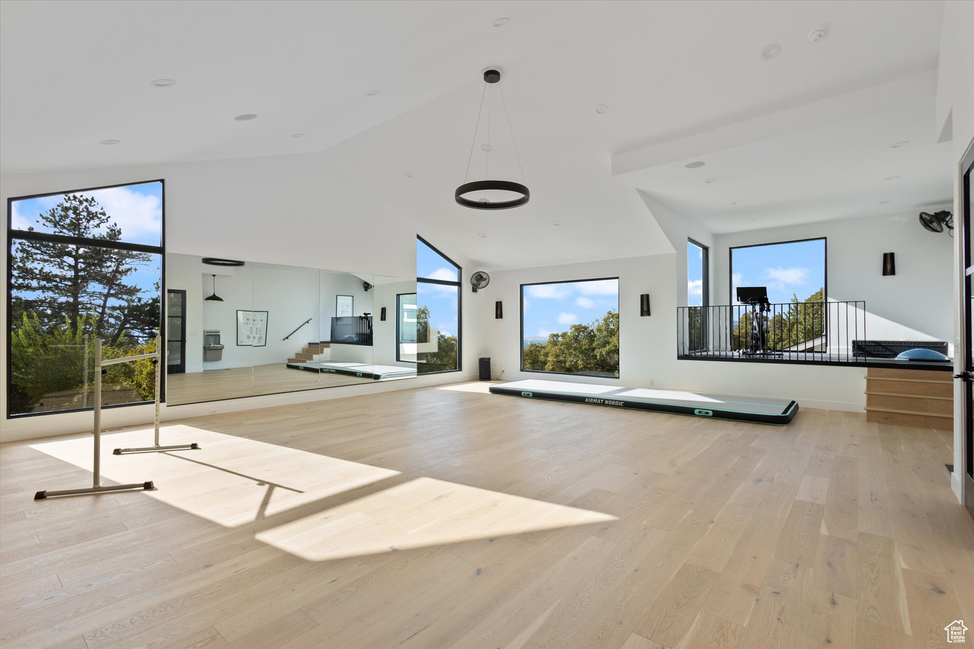 OLYMPUS COVE - Residential