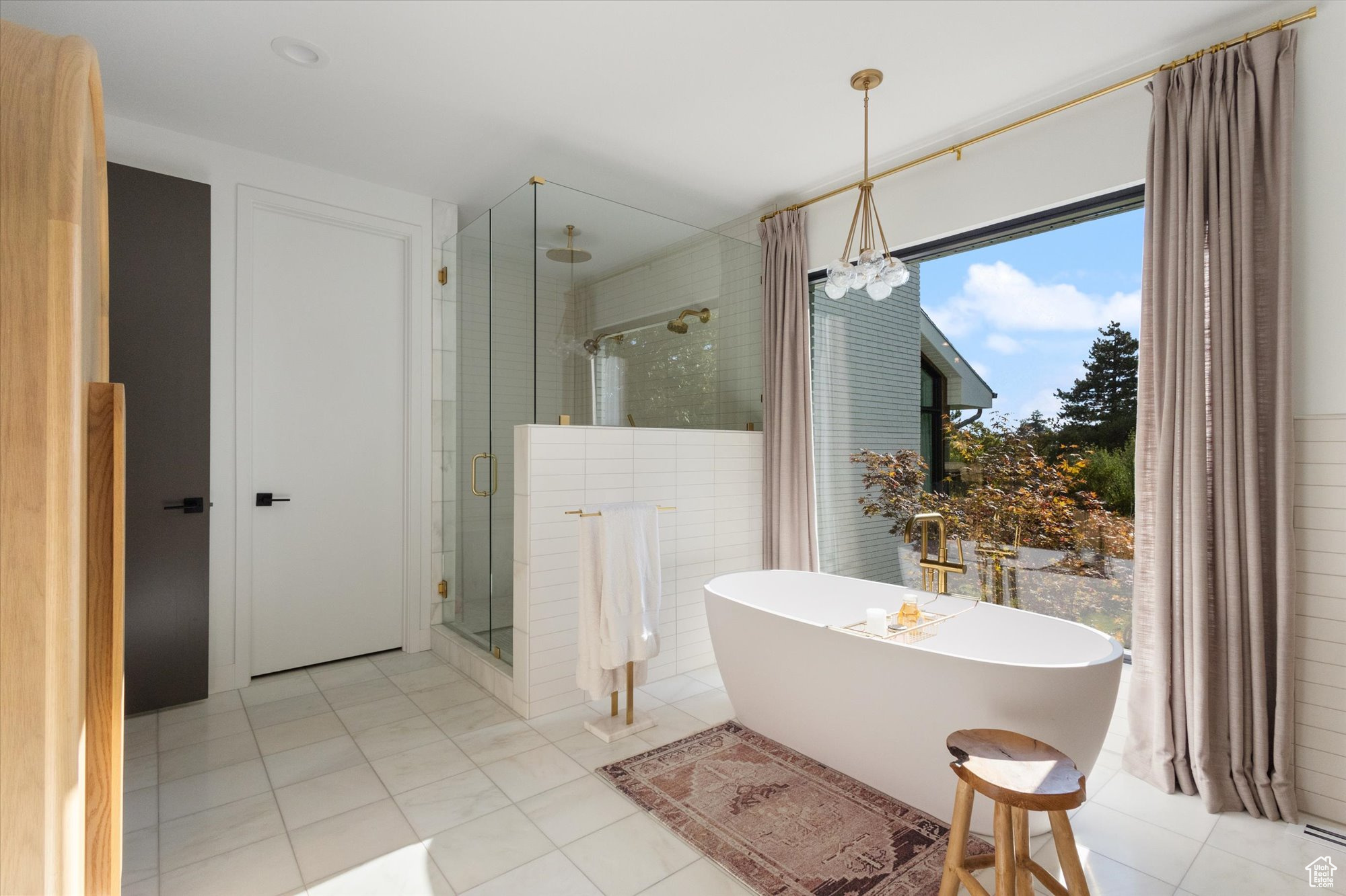 OLYMPUS COVE - Residential