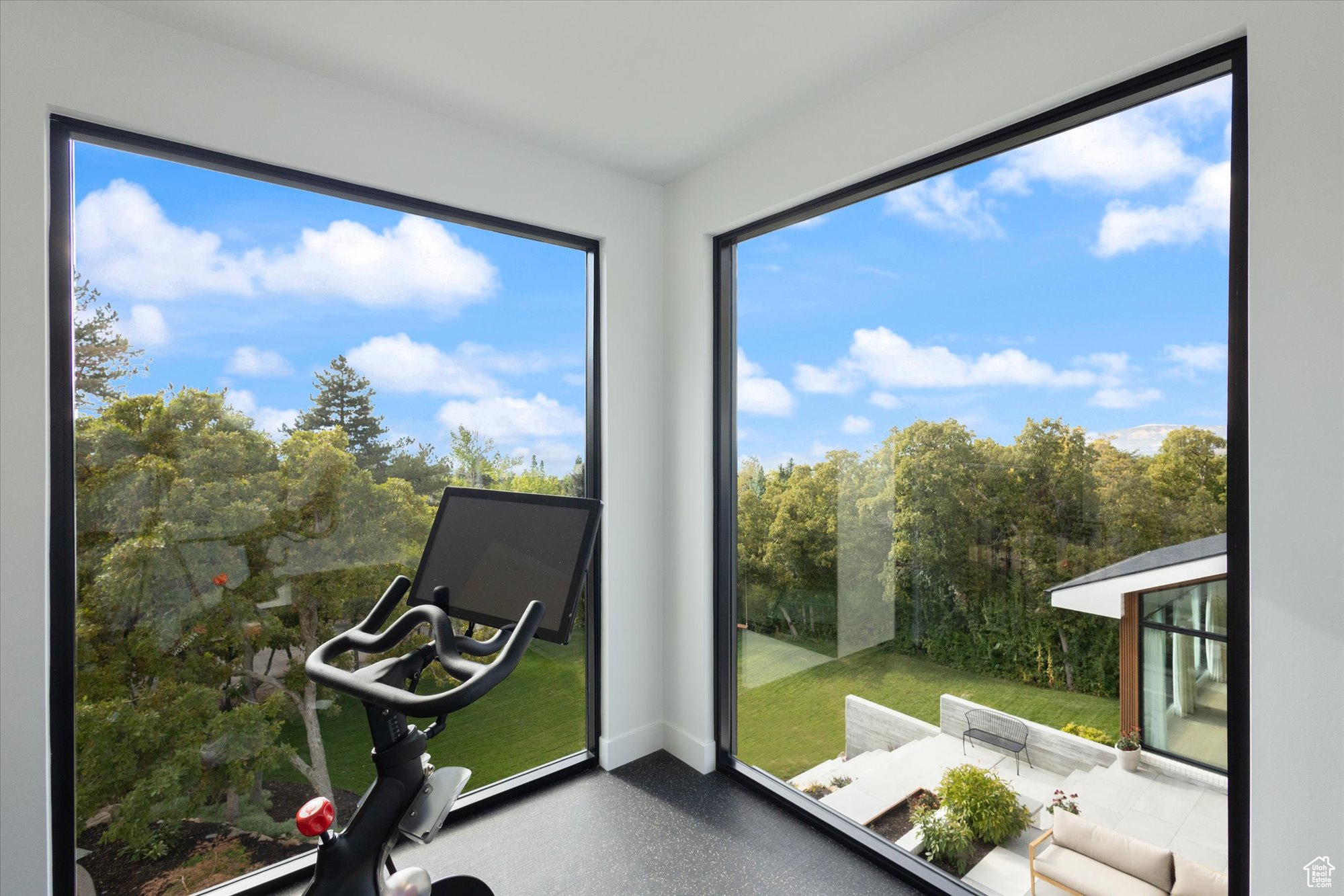 OLYMPUS COVE - Residential