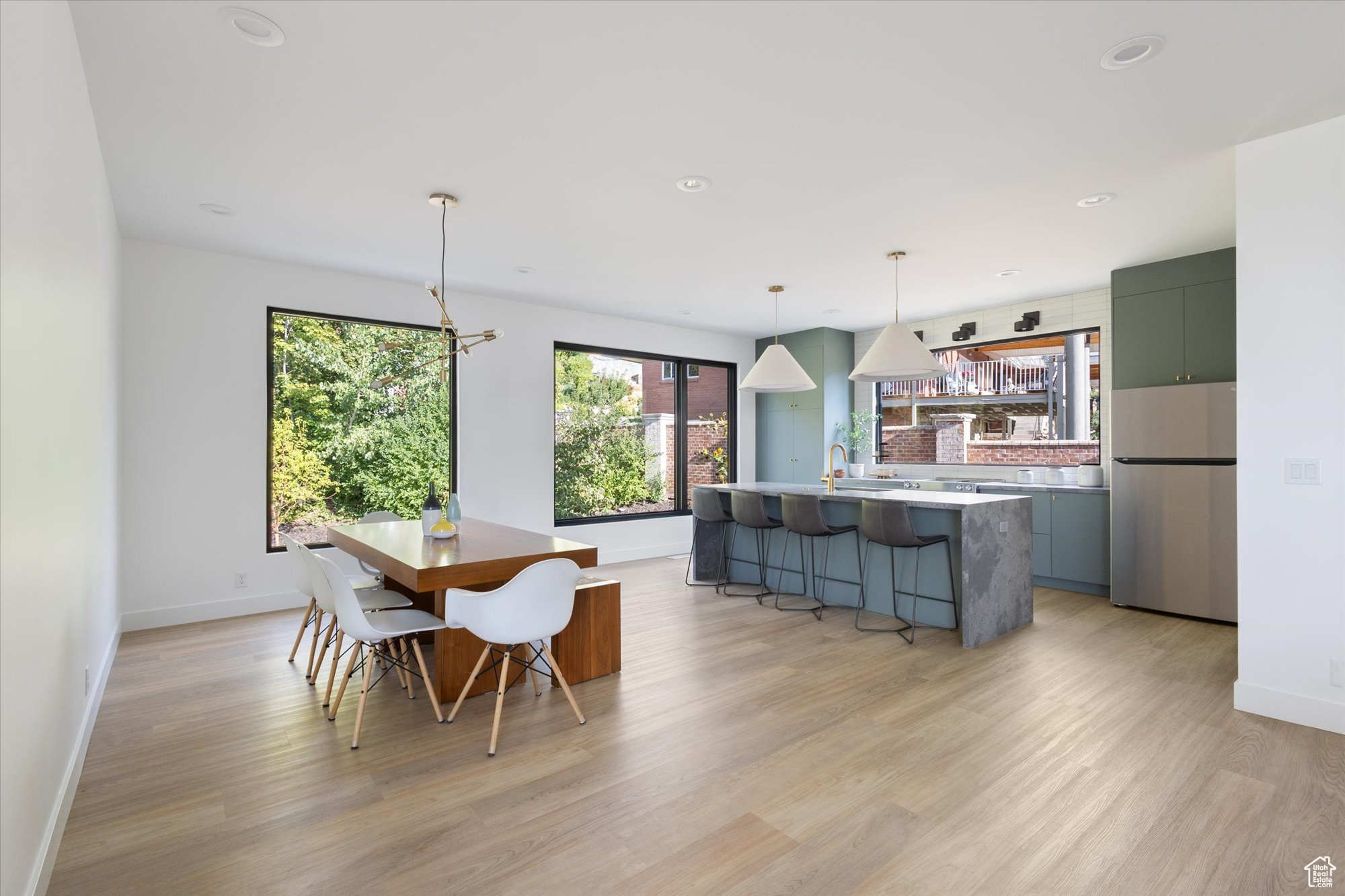 OLYMPUS COVE - Residential