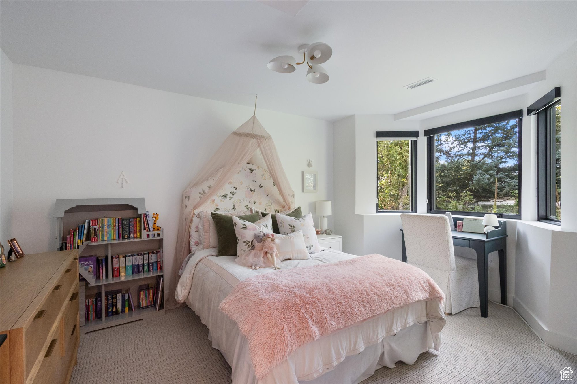 OLYMPUS COVE - Residential