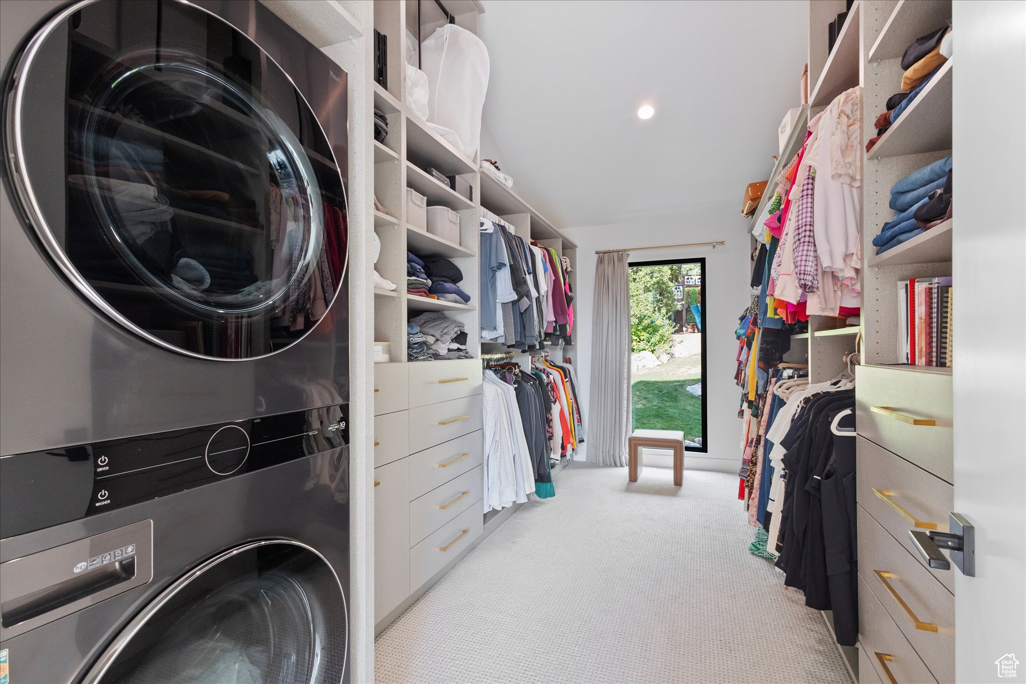 OLYMPUS COVE - Residential