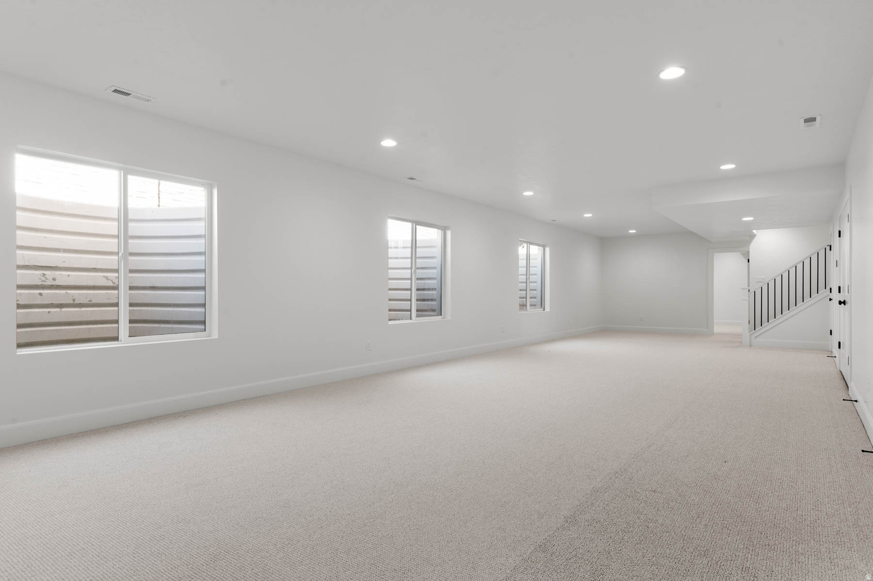 HIDDEN OAKS SIGNATURE 638 - Residential