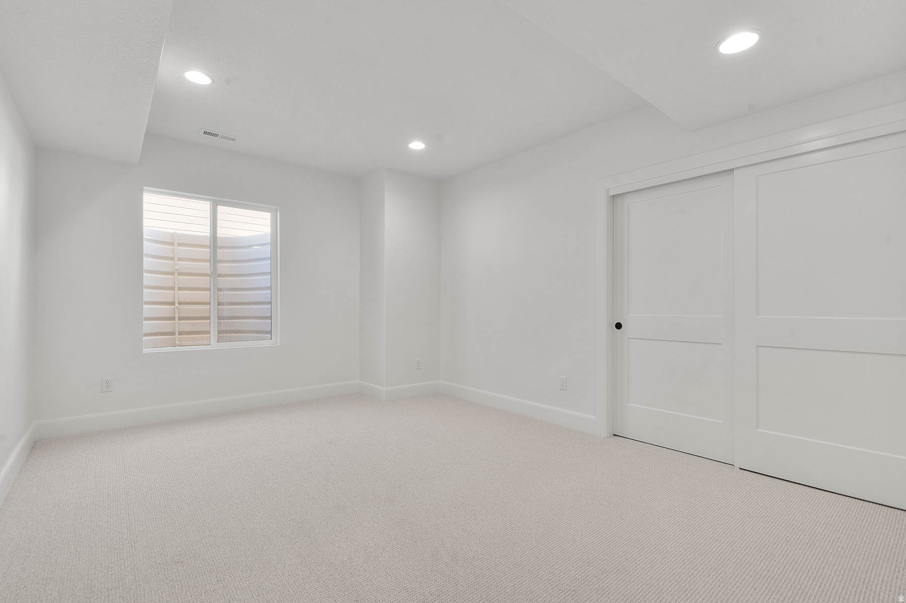 HIDDEN OAKS SIGNATURE 638 - Residential