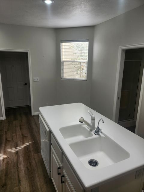 Tiny photo for 111 N TURNBURY LN, Washington, UT 84780 (MLS # 2125924)