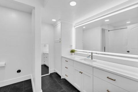 Tiny photo for 141 N PINNACLE AVE, Mapleton, UT 84664 (MLS # 2131978)