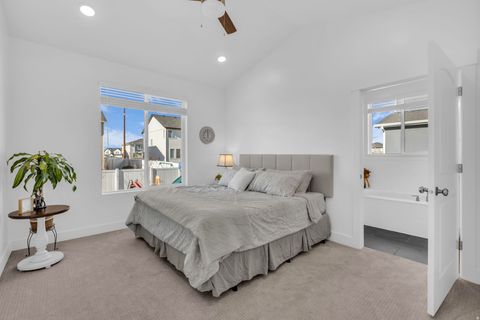 Tiny photo for 141 N PINNACLE AVE, Mapleton, UT 84664 (MLS # 2131978)