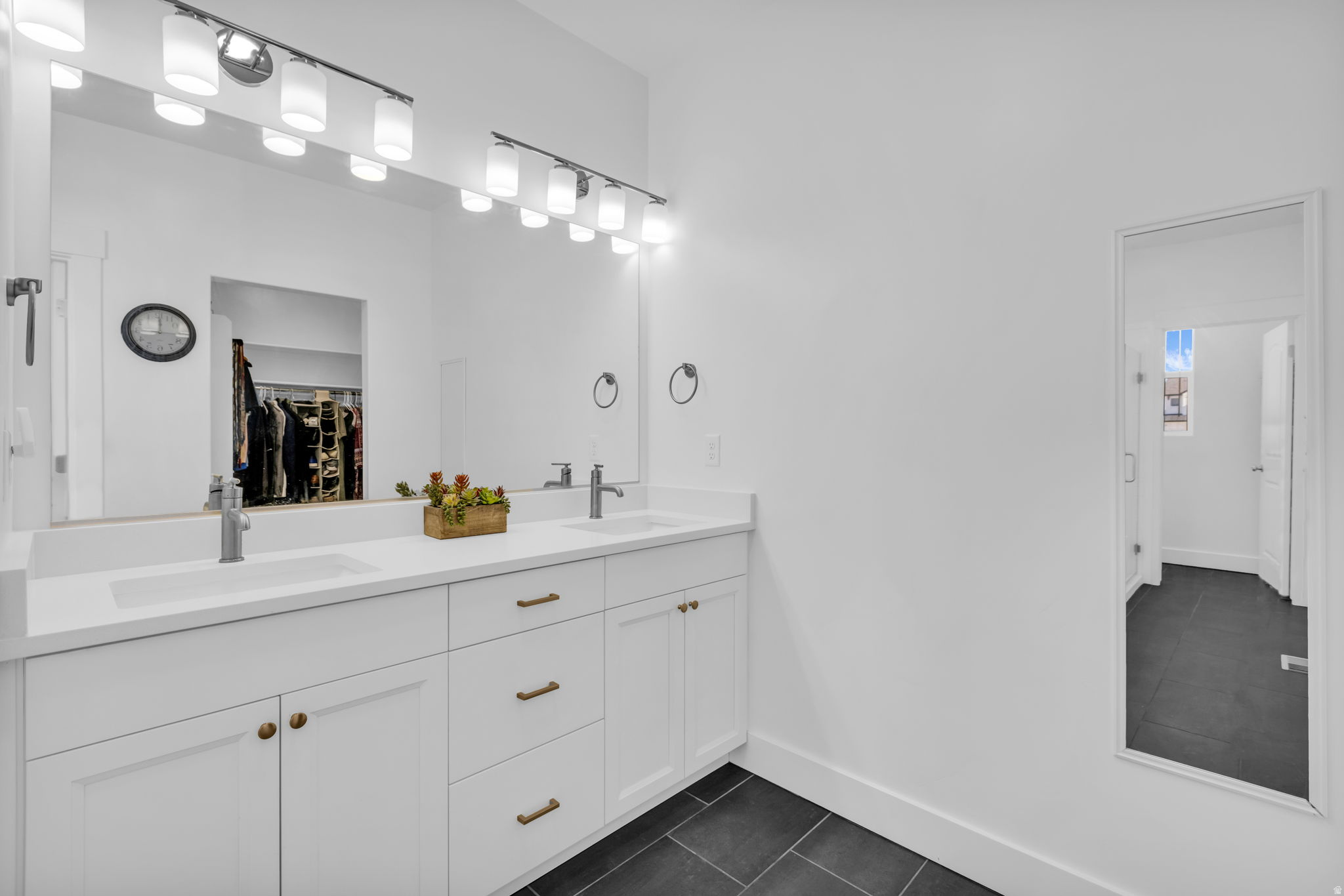 SUNRISE RANCH - Residential