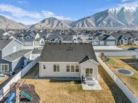 Tiny photo for 141 N PINNACLE AVE, Mapleton, UT 84664 (MLS # 2131978)