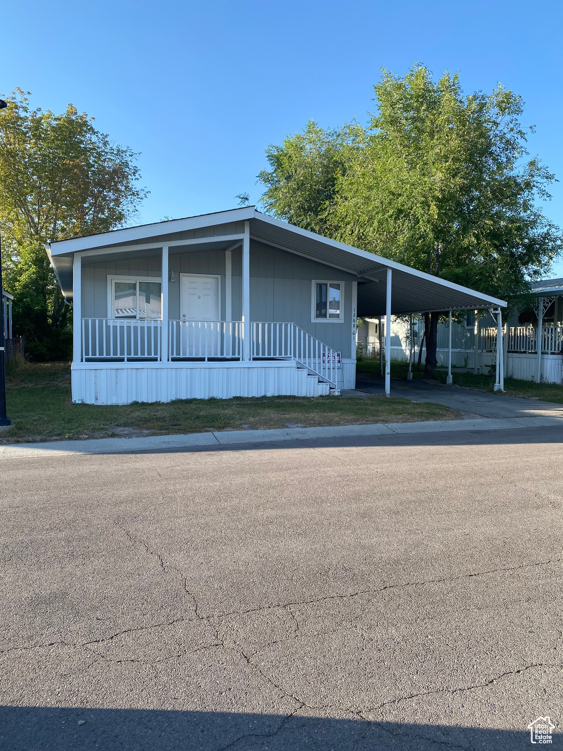 MEADOW BROOK - Residential