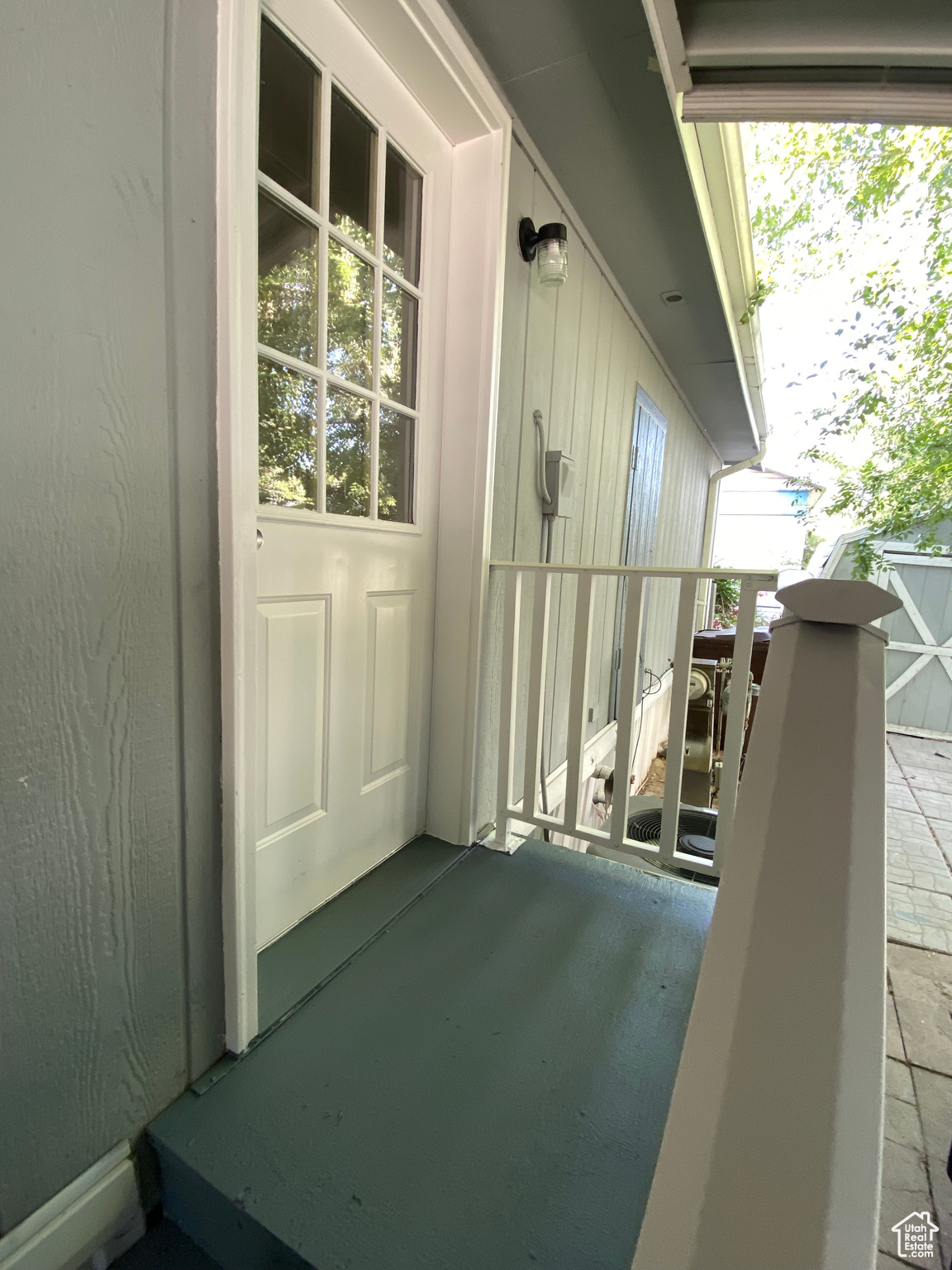 MEADOW BROOK - Residential