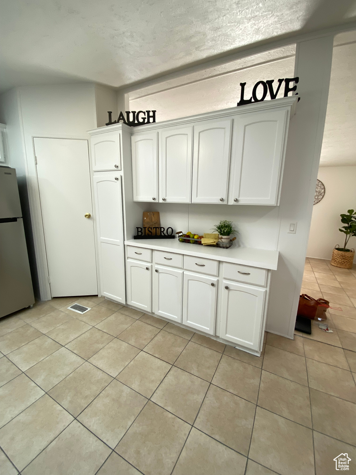 MEADOW BROOK - Residential