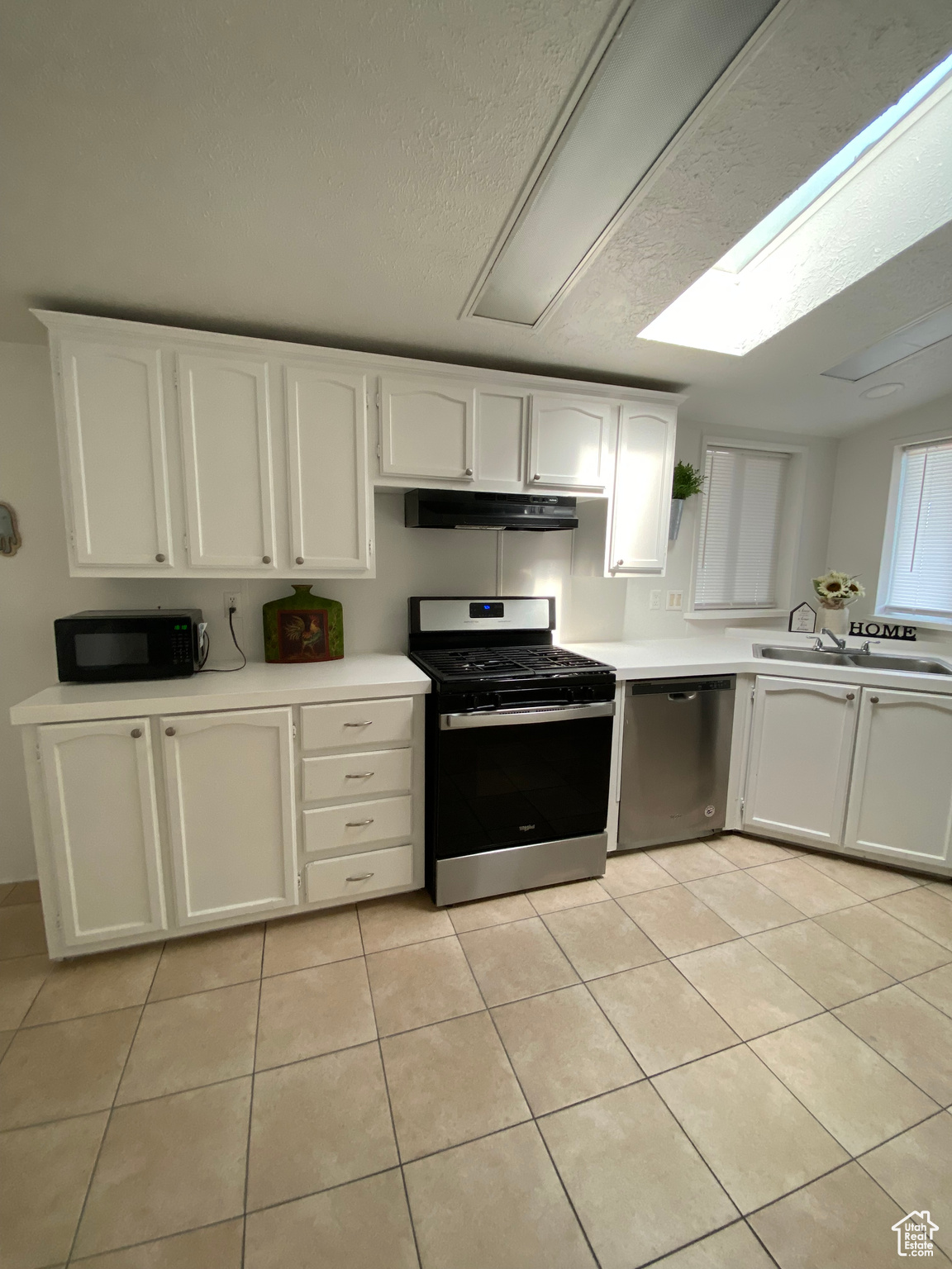 MEADOW BROOK - Residential