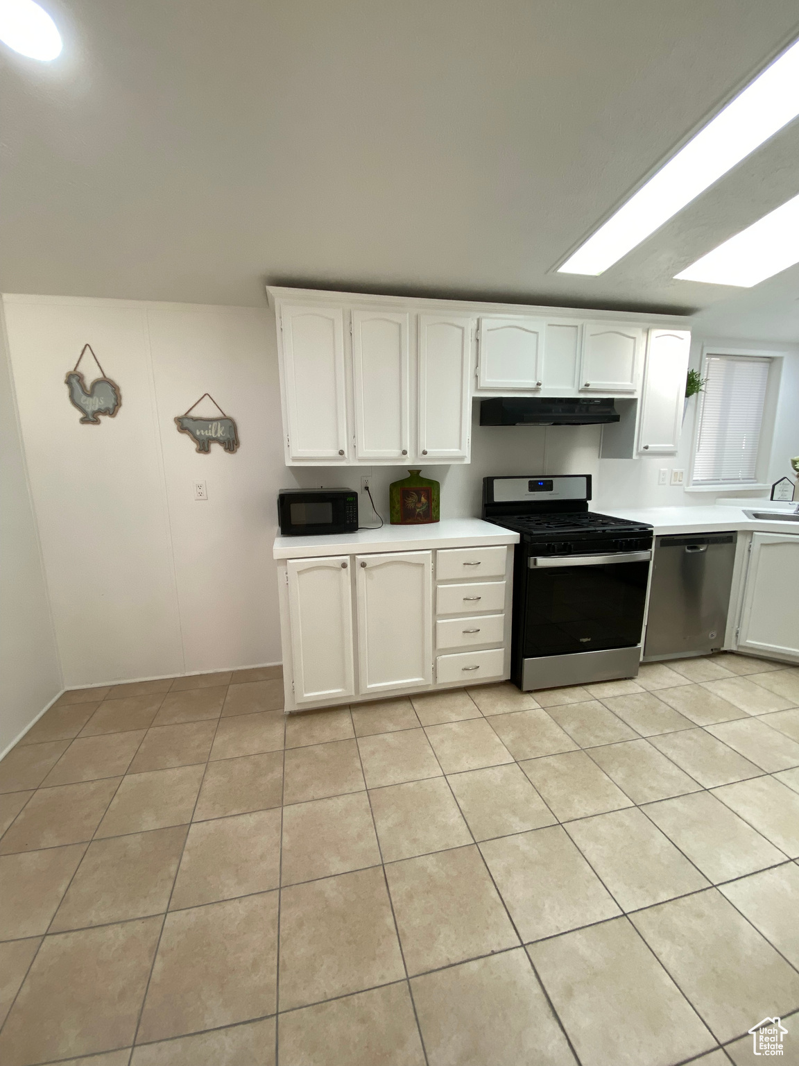 MEADOW BROOK - Residential